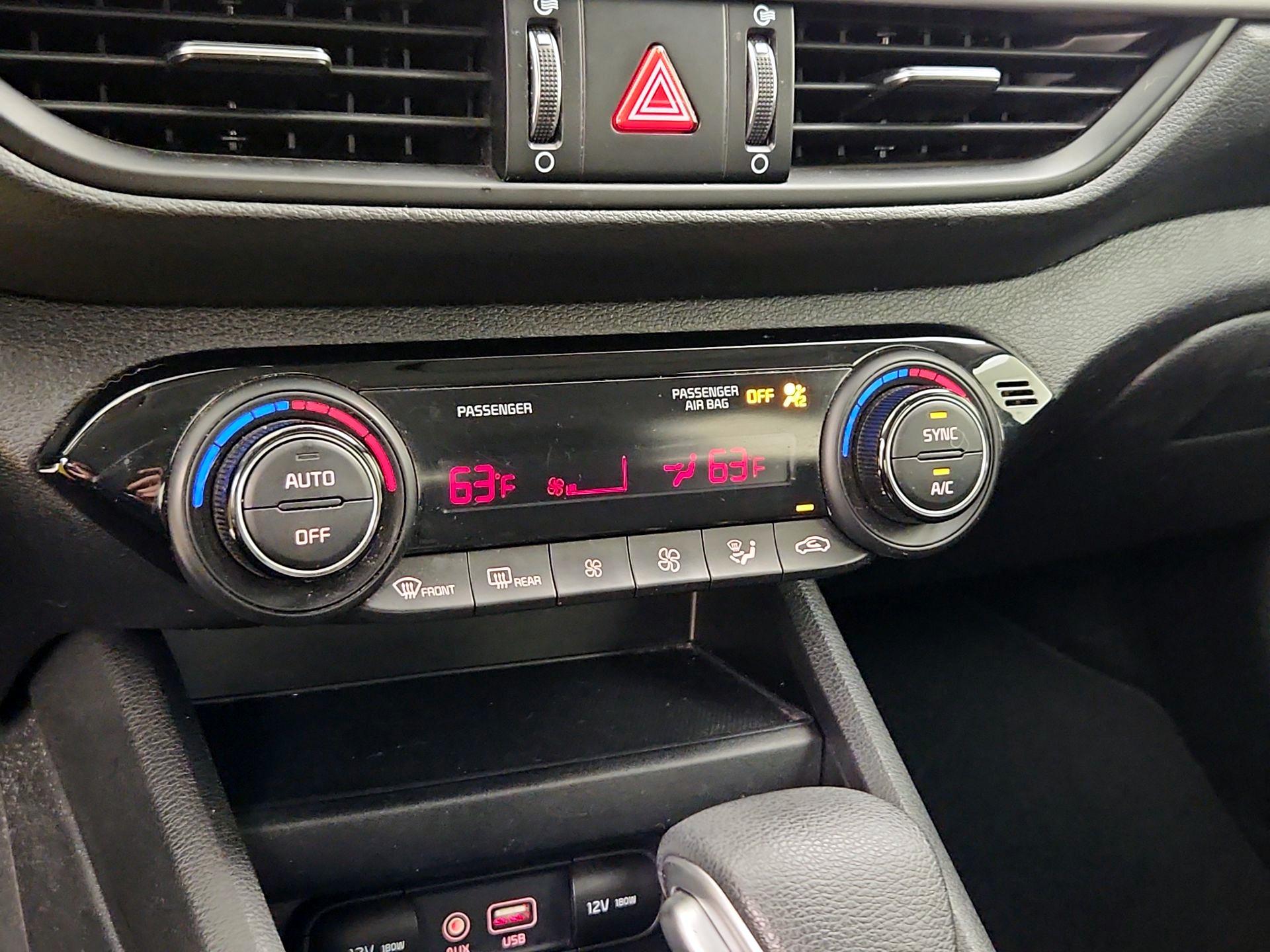 Thumbnail: 2019 Kia Forte - 16