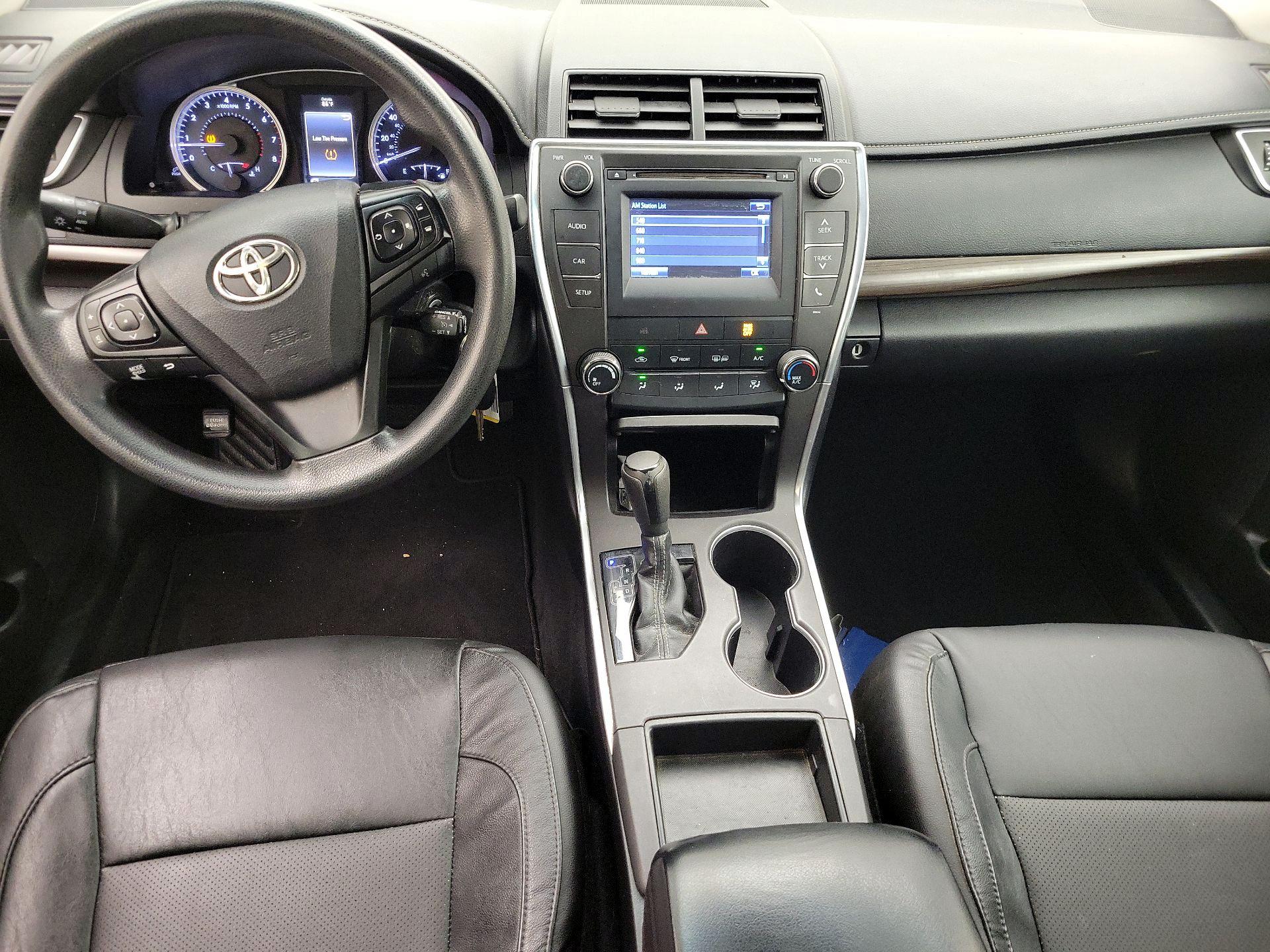 Thumbnail: 2016 Toyota Camry - 9