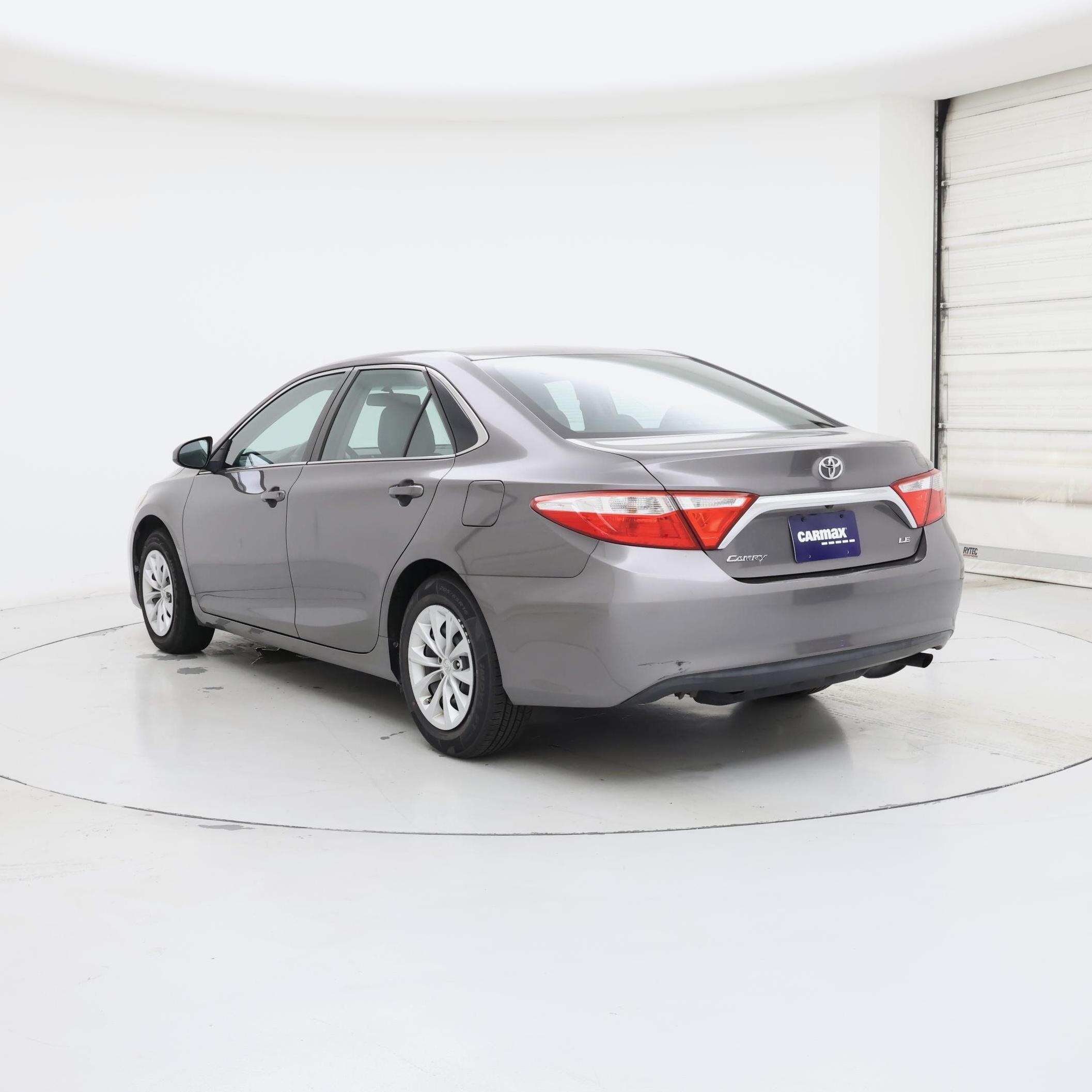 Thumbnail: 2016 Toyota Camry - 2