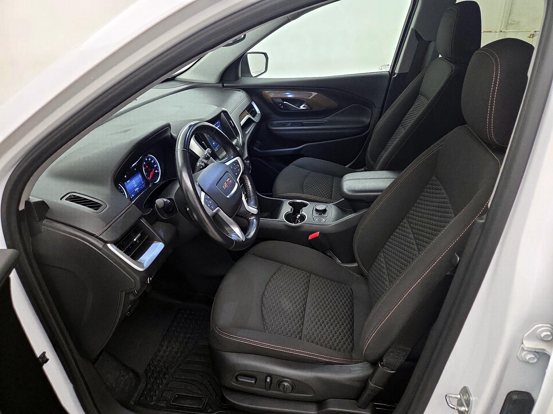 Thumbnail: 2021 GMC Terrain - 11