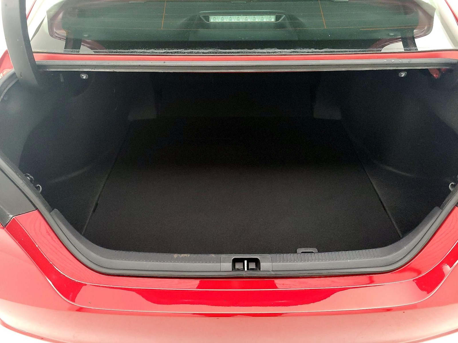 2020 Toyota Camry SE - Photo 21