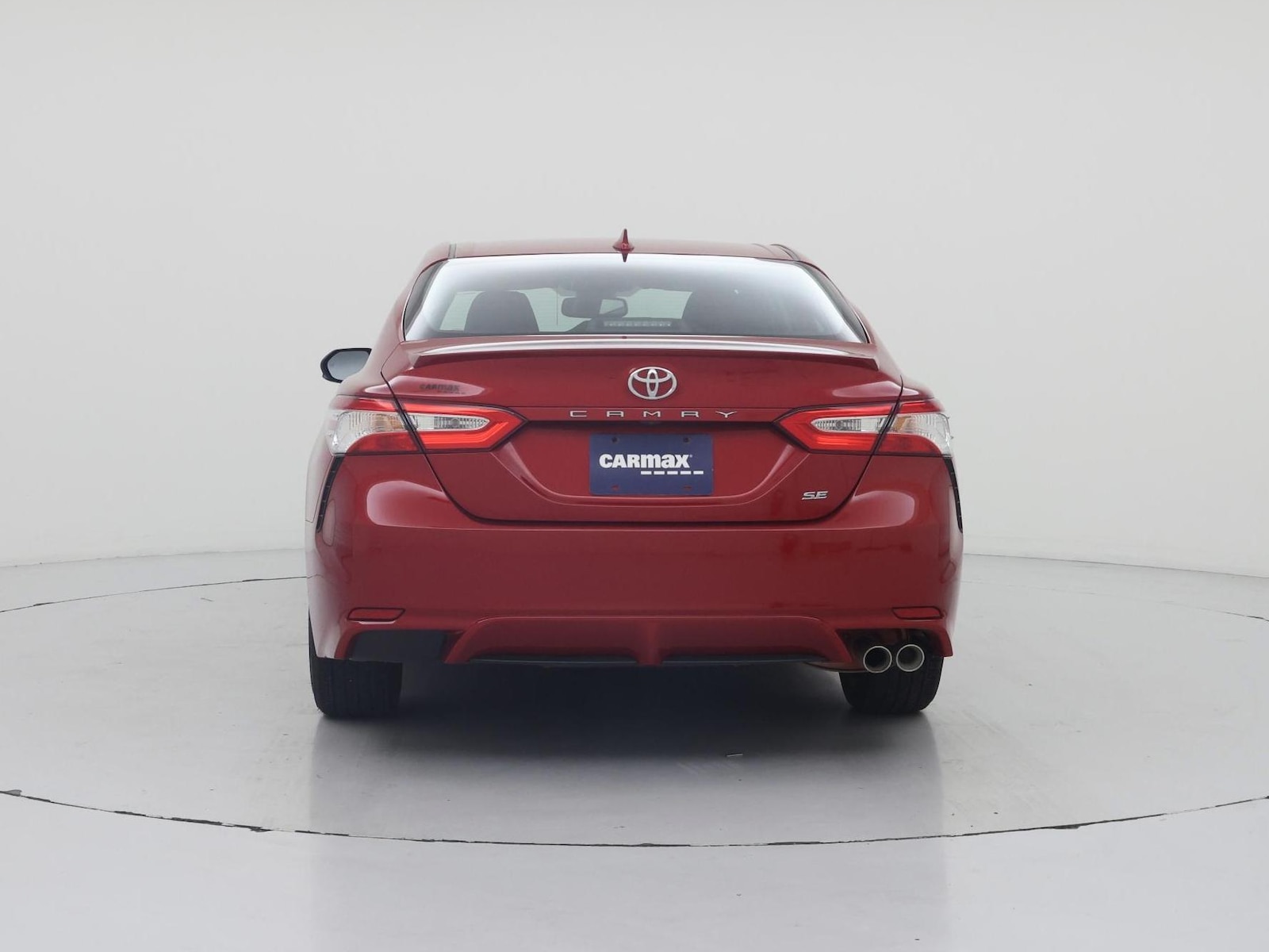2020 Toyota Camry SE - Photo 7