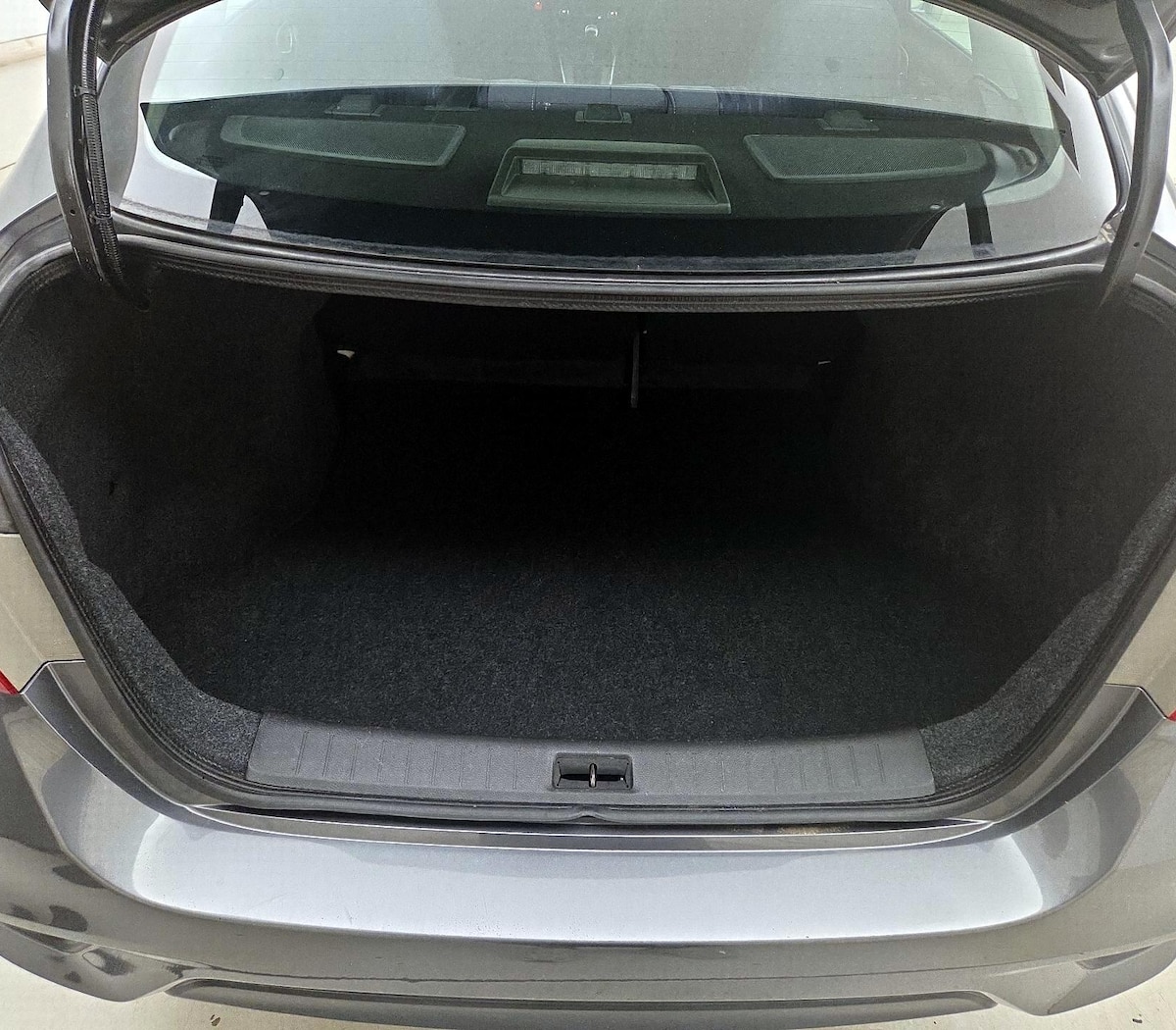 Trunk/Cargo (Seats Up)