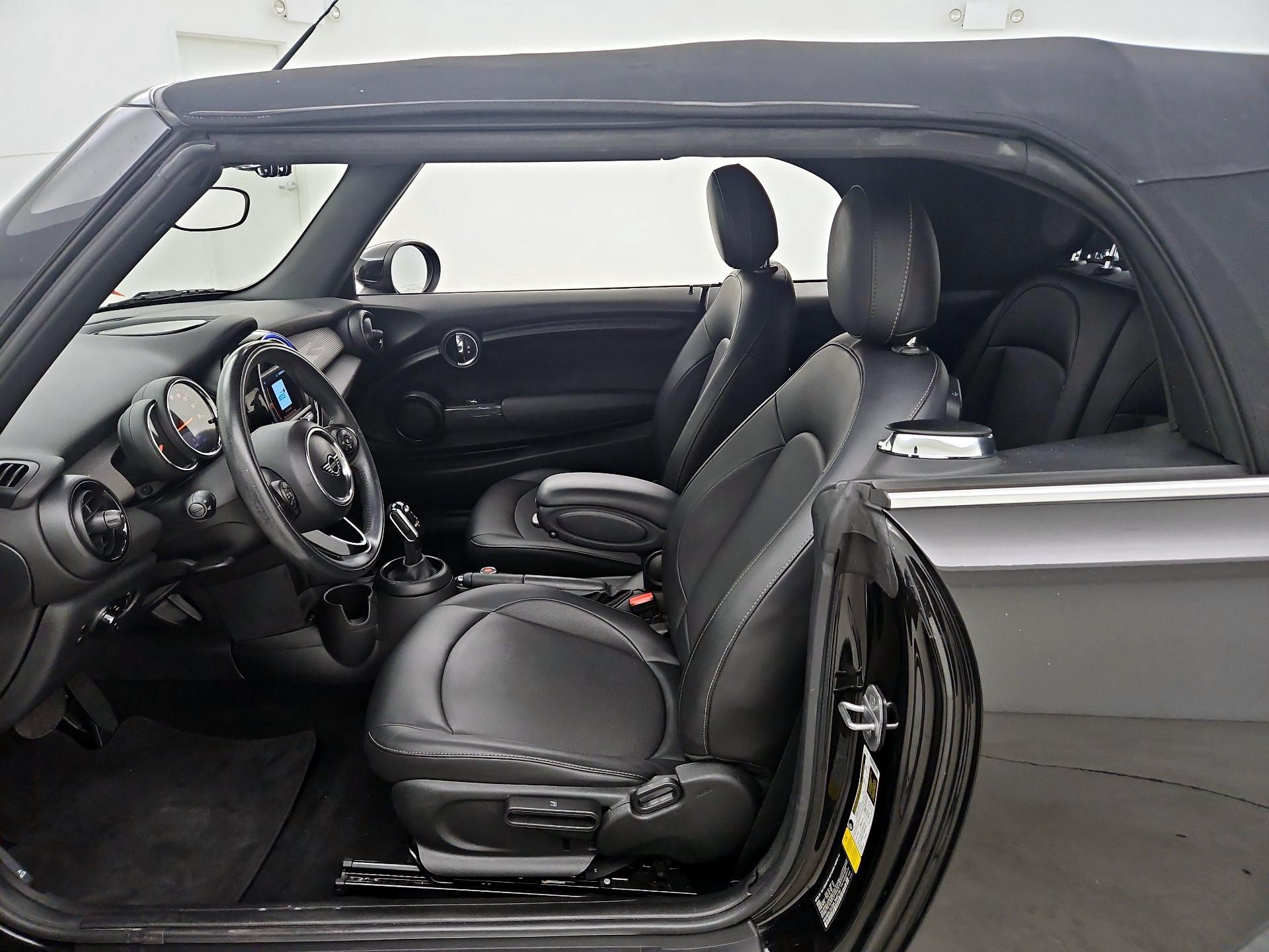 Thumbnail: 2020 MINI Cooper - 11