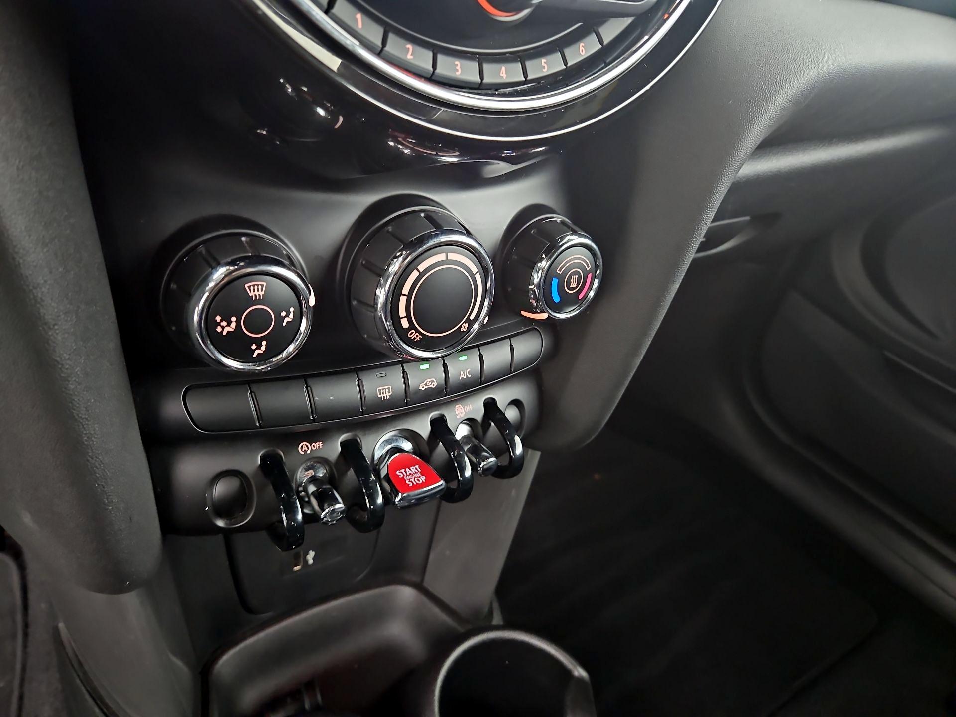 Thumbnail: 2020 MINI Cooper - 15
