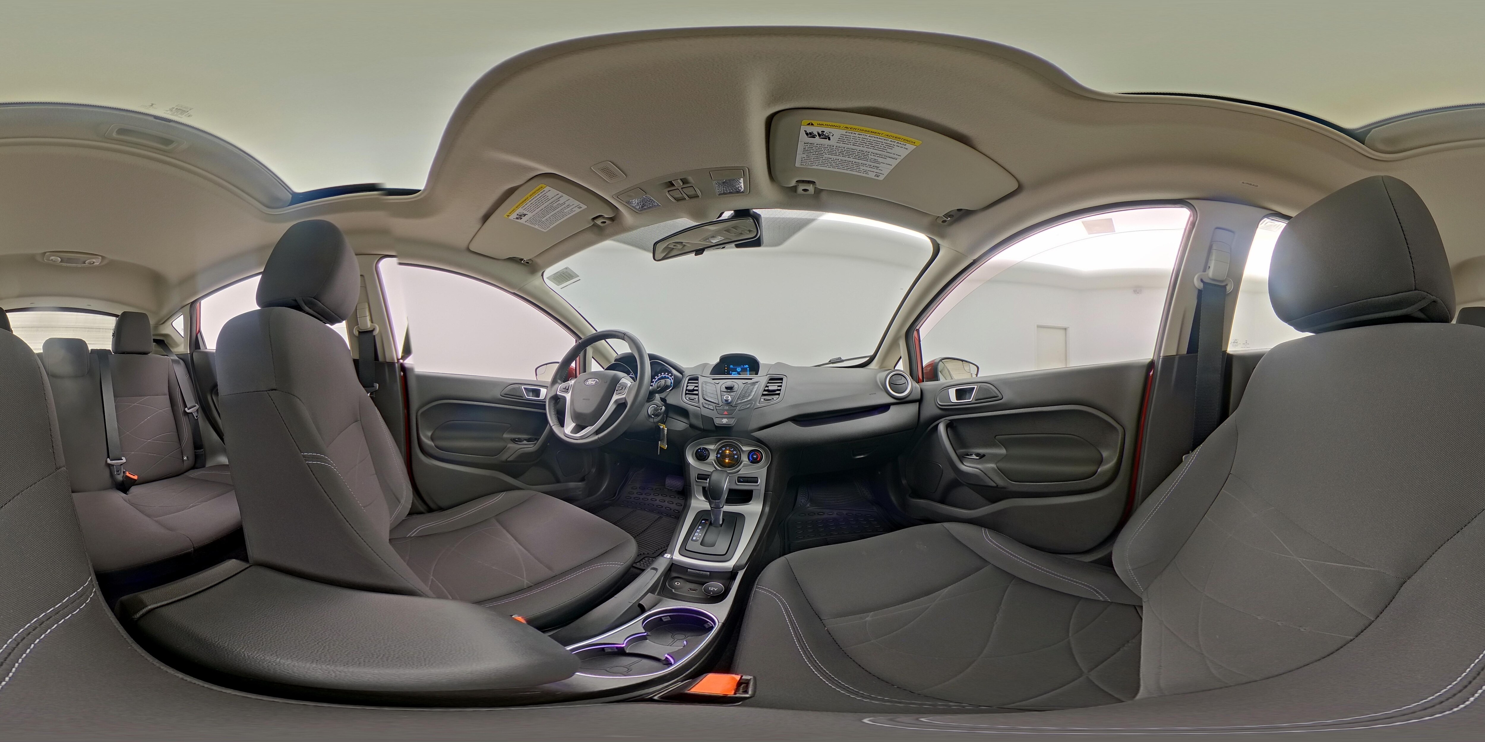 2015 Ford Fiesta SE - Photo 24