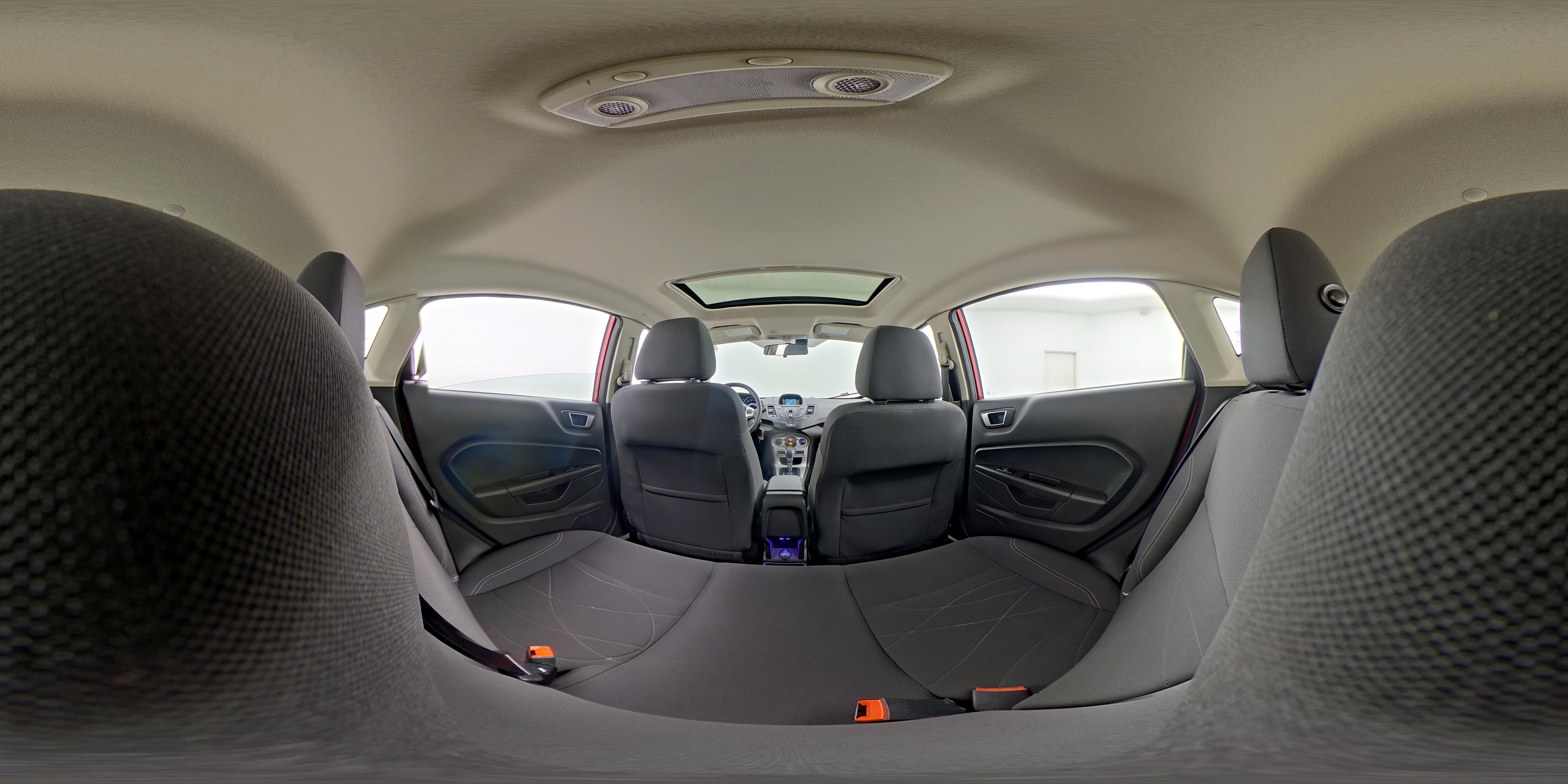 2015 Ford Fiesta SE - Photo 25