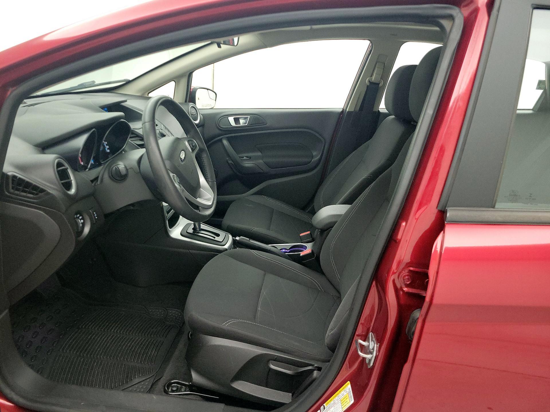 Thumbnail: 2015 Ford Fiesta - 11
