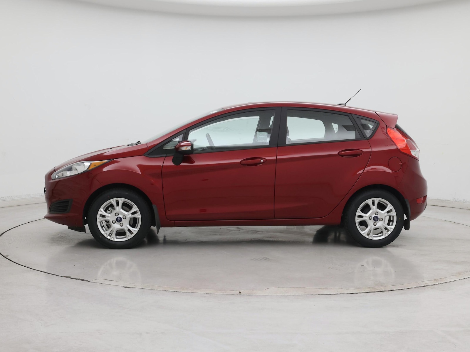 2015 Ford Fiesta SE - Photo 4