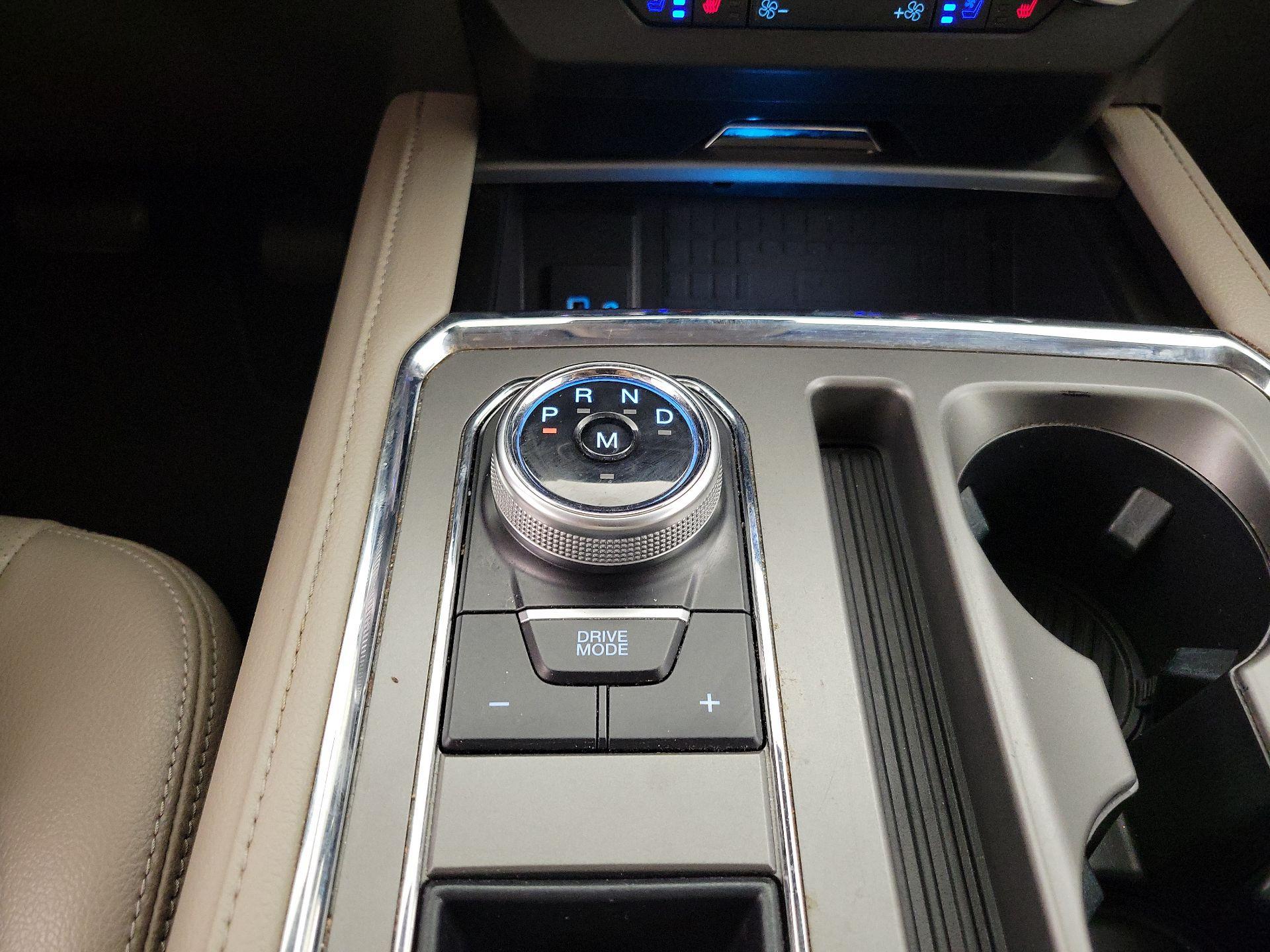 Thumbnail: 2020 Ford Expedition - 17