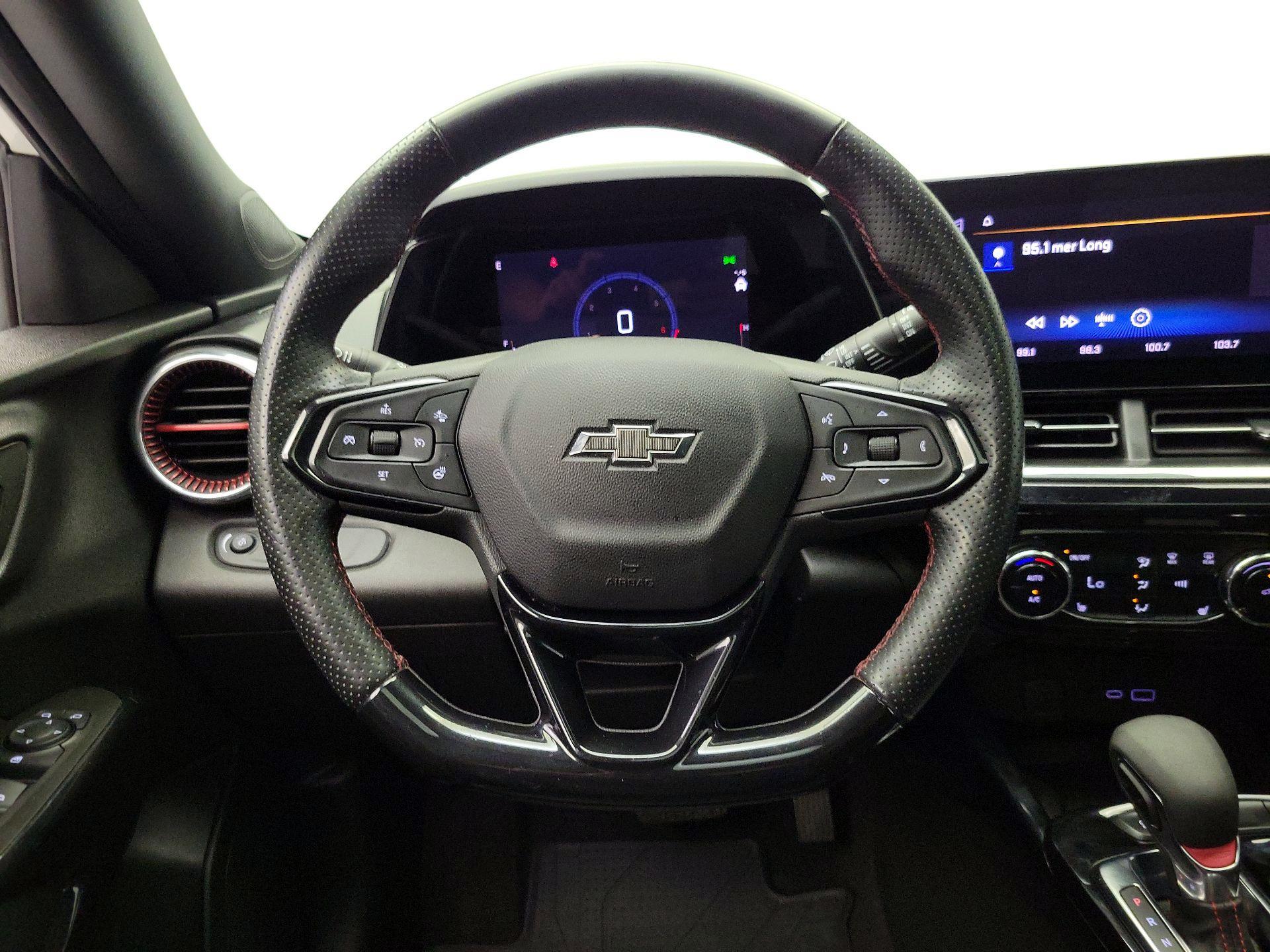 Thumbnail: 2025 Chevrolet Trax - 10