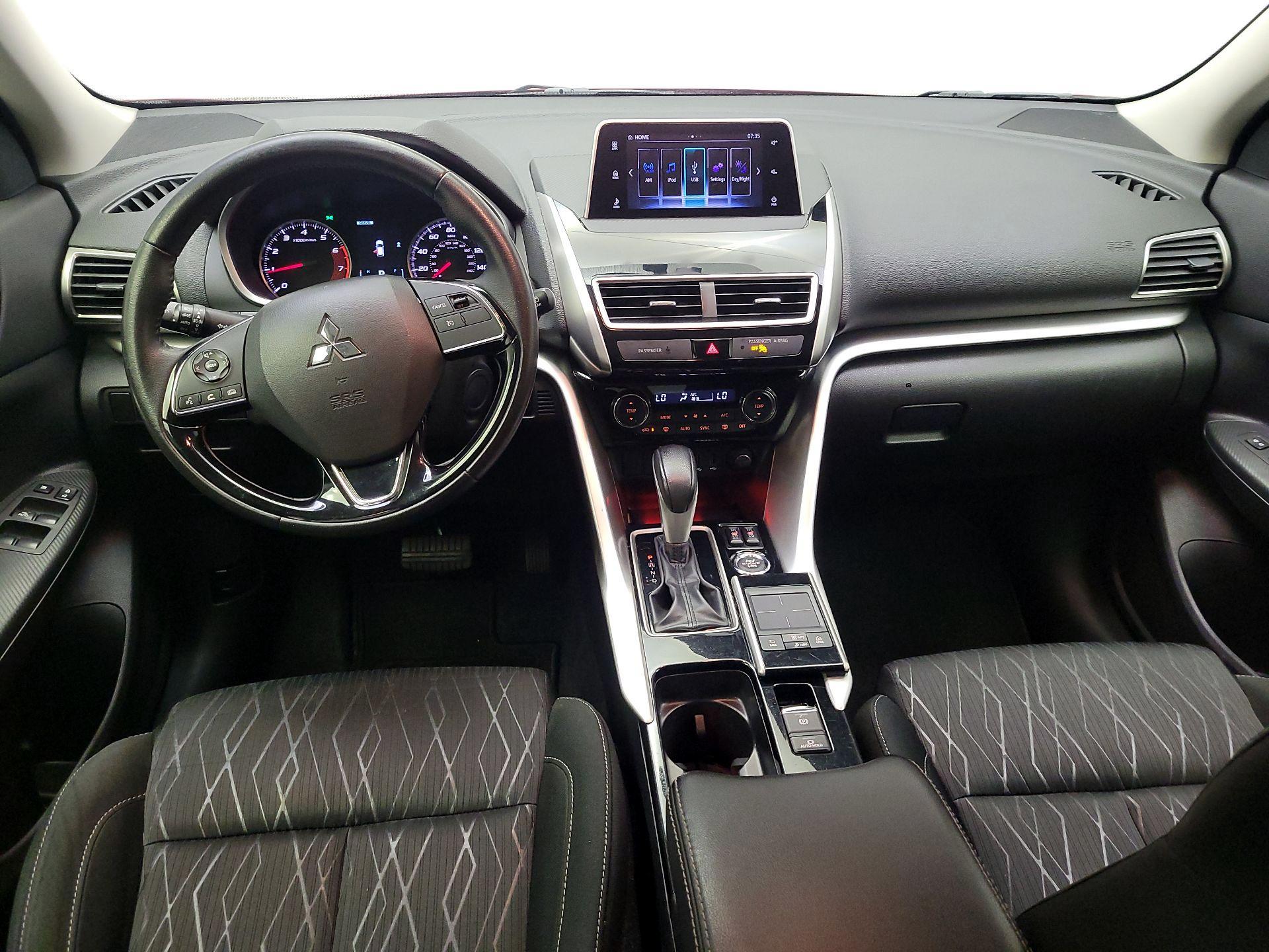 Thumbnail: 2018 Mitsubishi Eclipse Cross - 9