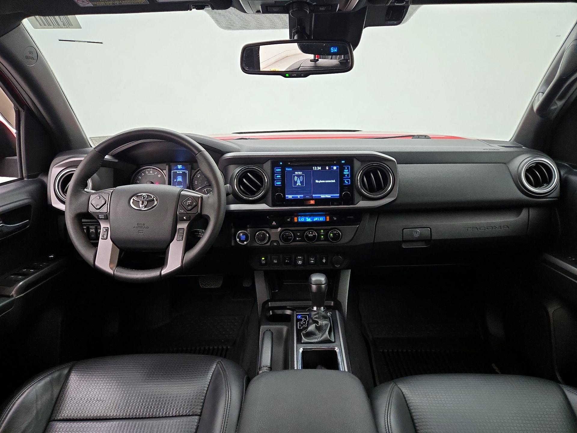 Thumbnail: 2018 Toyota Tacoma - 9