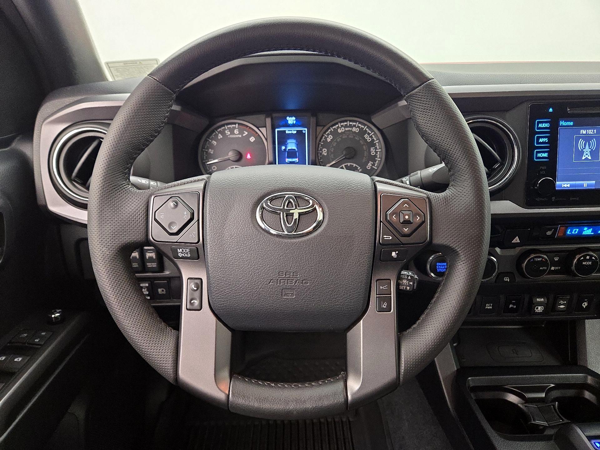 Thumbnail: 2018 Toyota Tacoma - 10