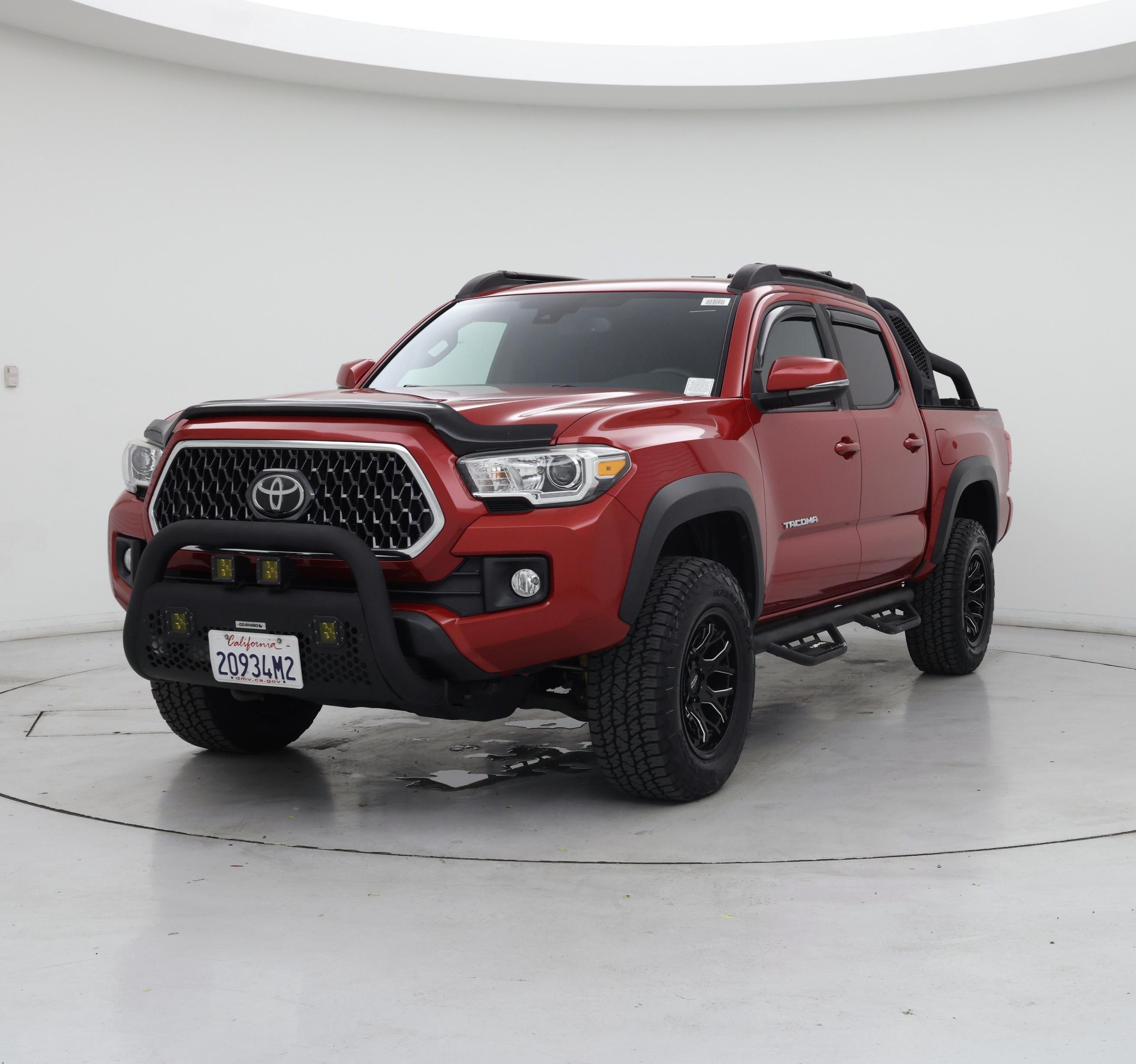 Thumbnail: 2018 Toyota Tacoma - 4