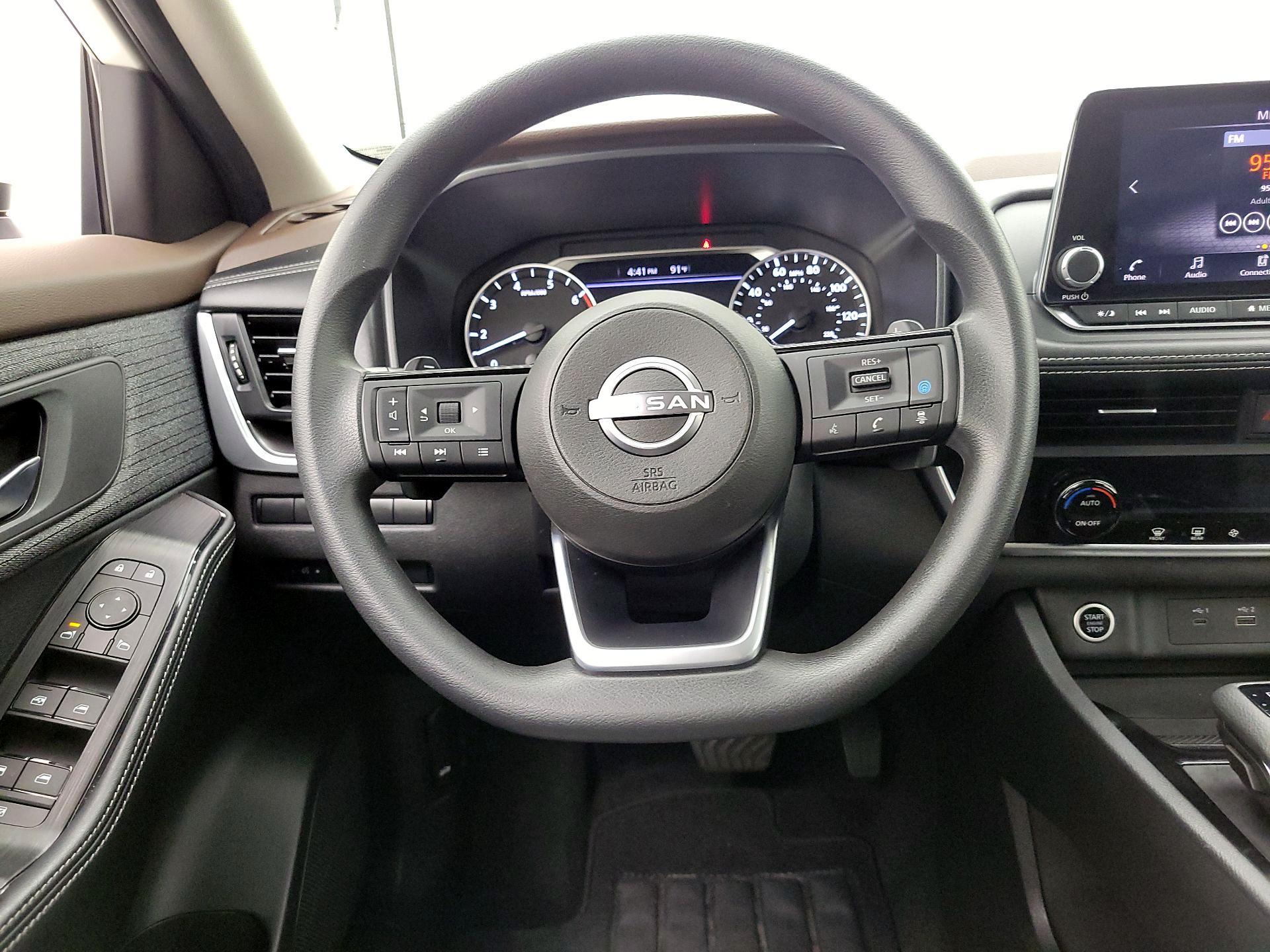 Thumbnail: 2023 Nissan Rogue - 10