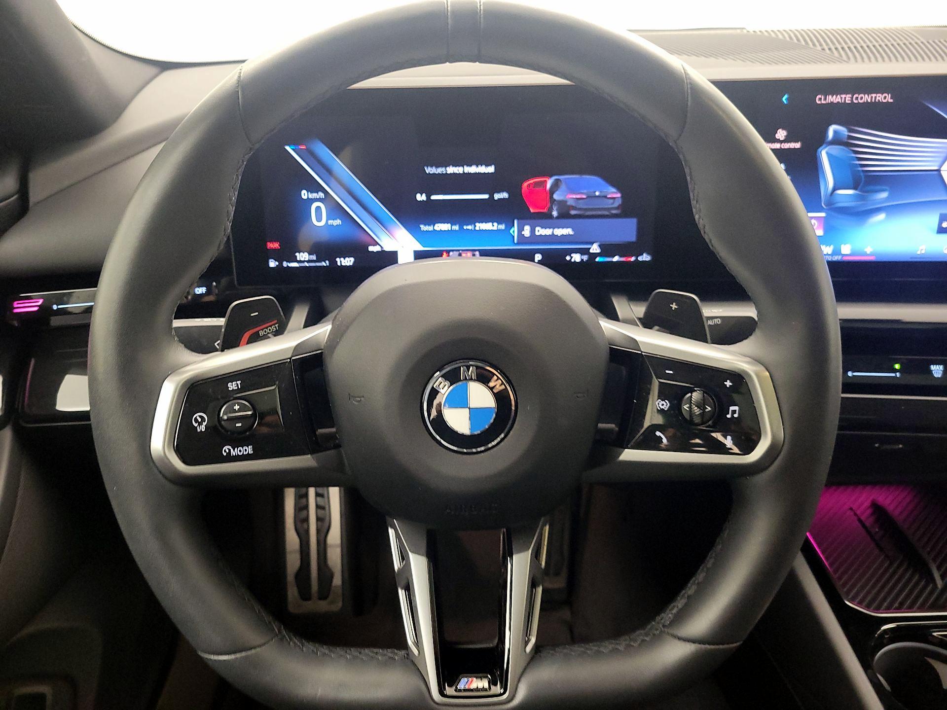 Thumbnail: 2024 BMW 5 Series - 10