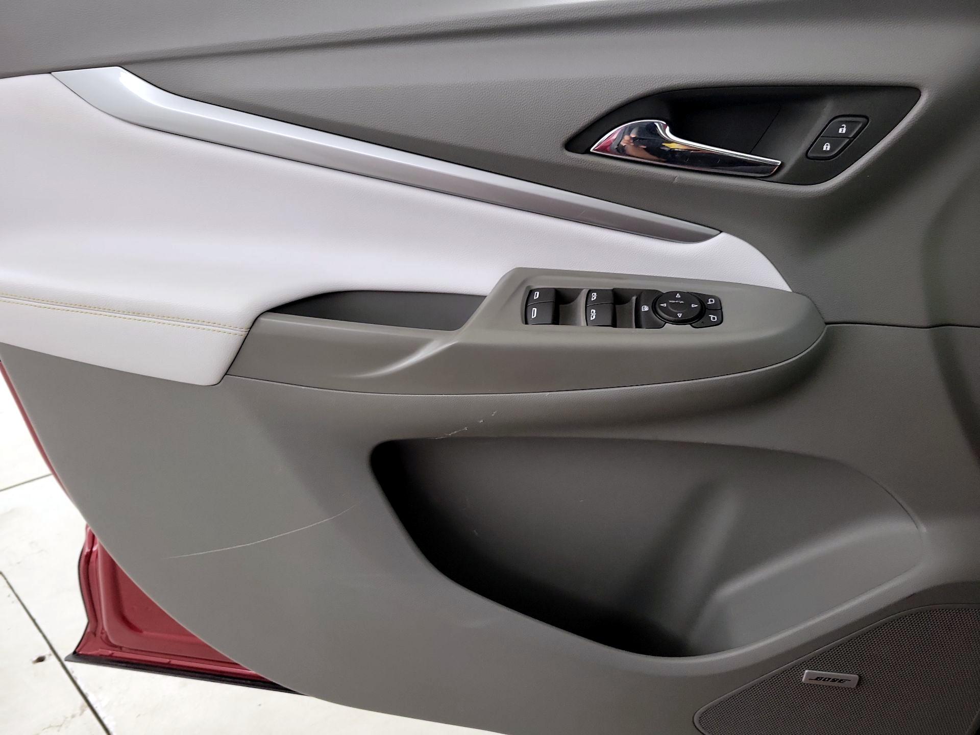 Thumbnail: 2023 Chevrolet Bolt EUV - 12