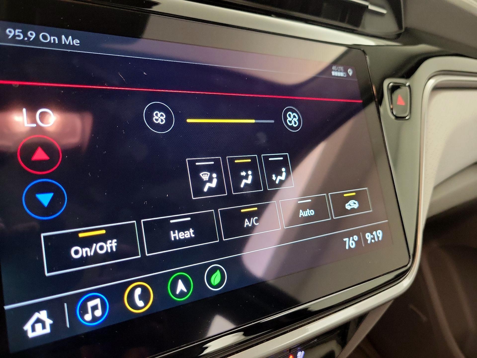 Thumbnail: 2023 Chevrolet Bolt EUV - 17