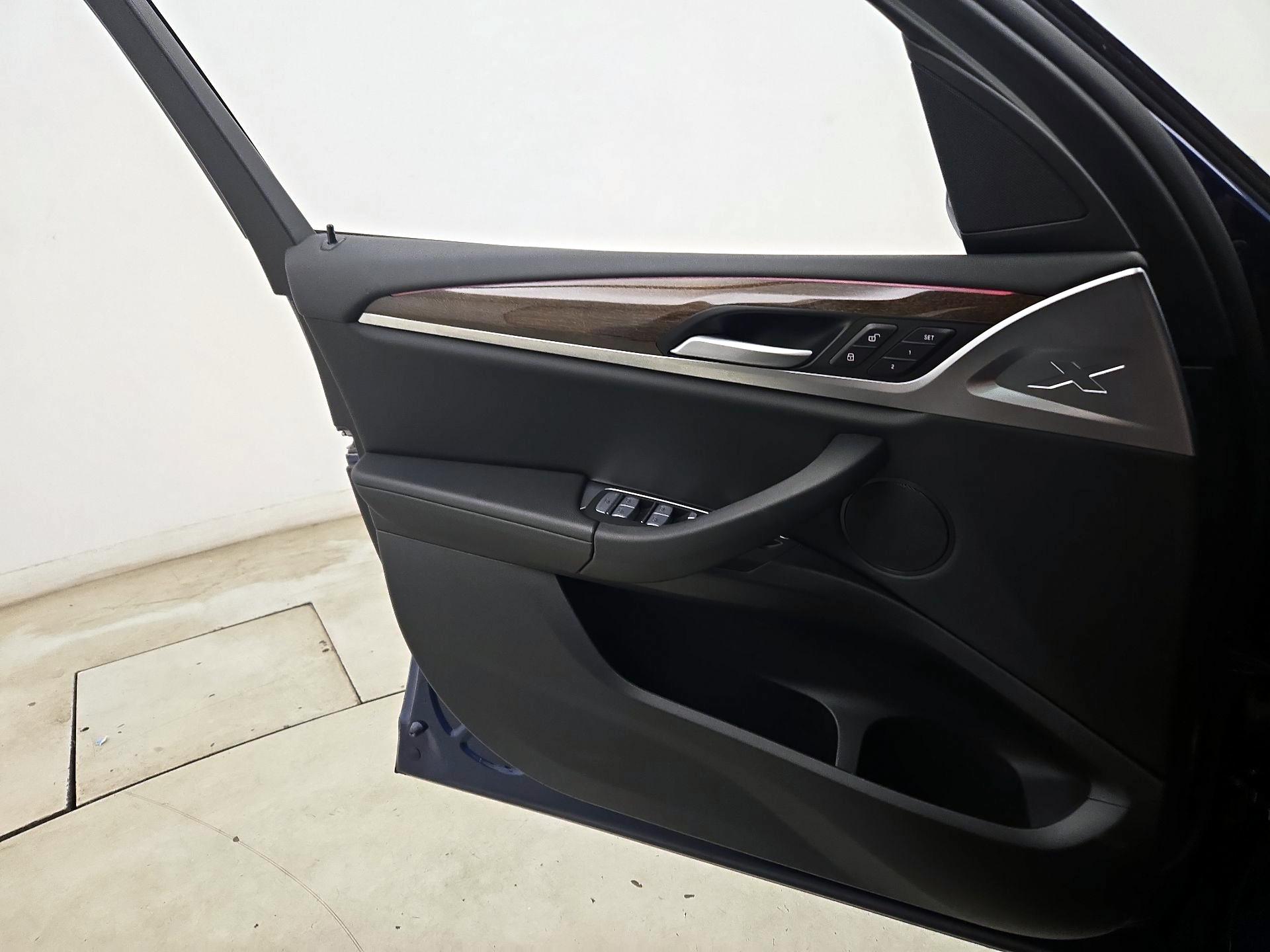 Thumbnail: 2023 BMW X3 - 12