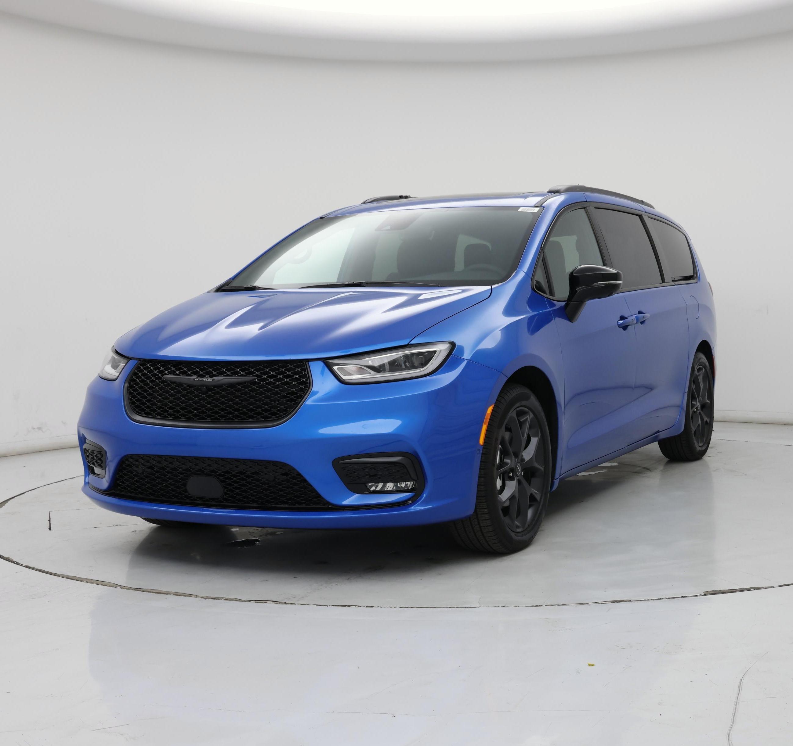 Thumbnail: 2026 Chrysler Pacifica - 4