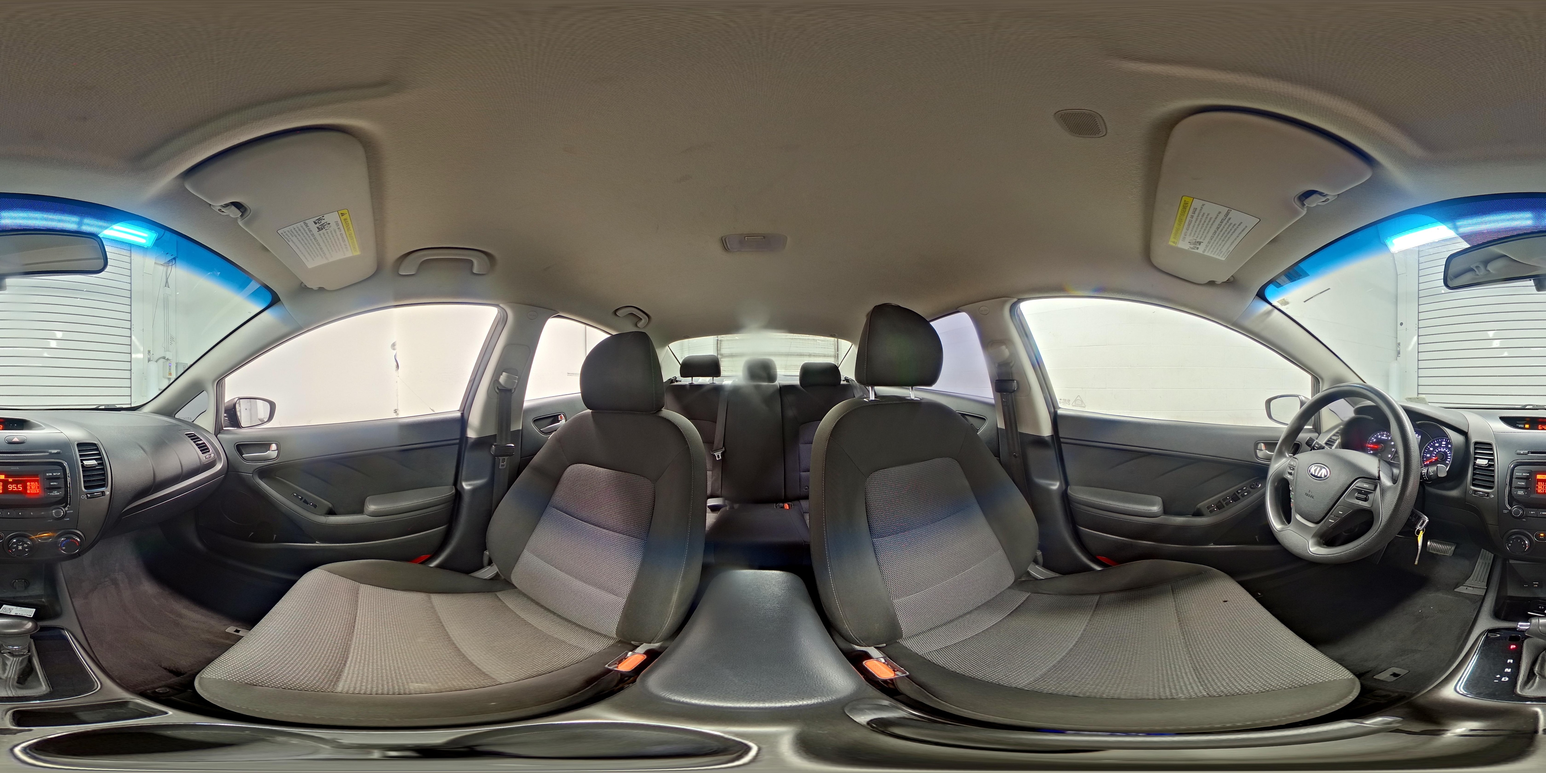 2017 Kia Forte LX - Photo 20