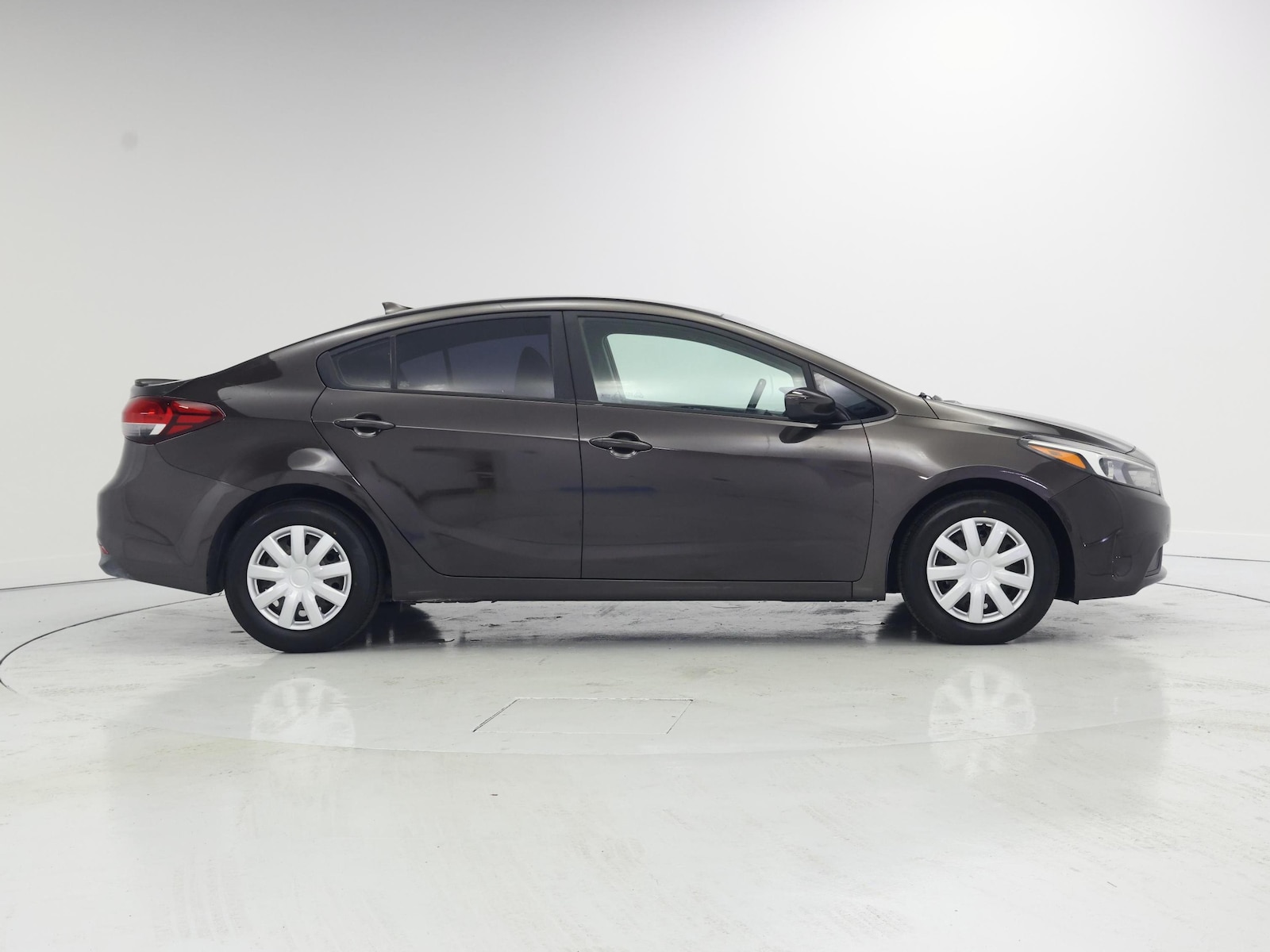 2017 Kia Forte LX - Photo 8