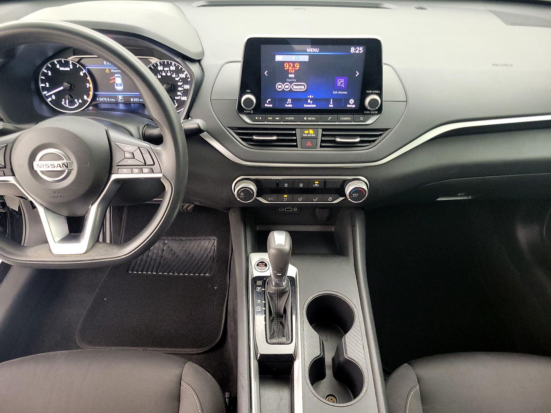 Thumbnail: 2020 Nissan Altima - 9