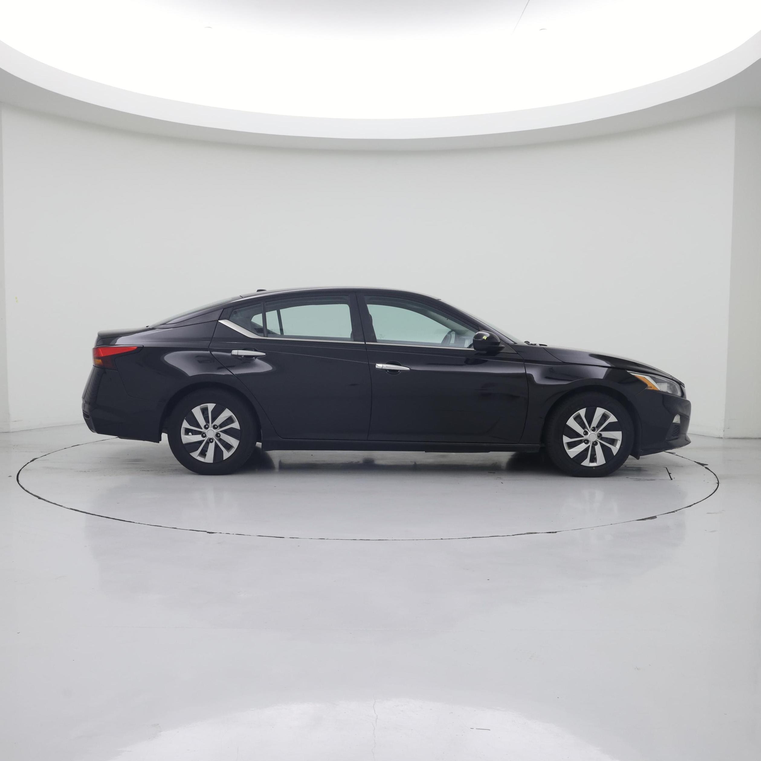 Thumbnail: 2020 Nissan Altima - 7