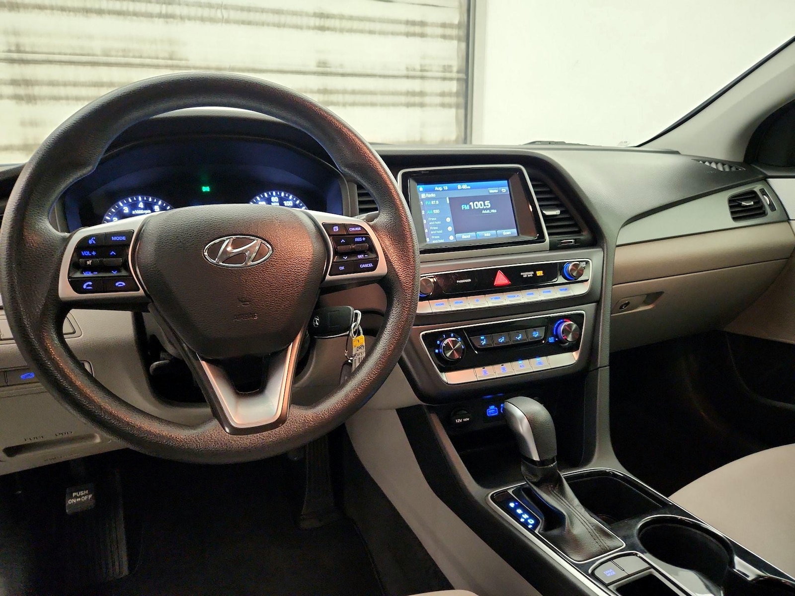 2019 Hyundai Sonata SE - Photo 10