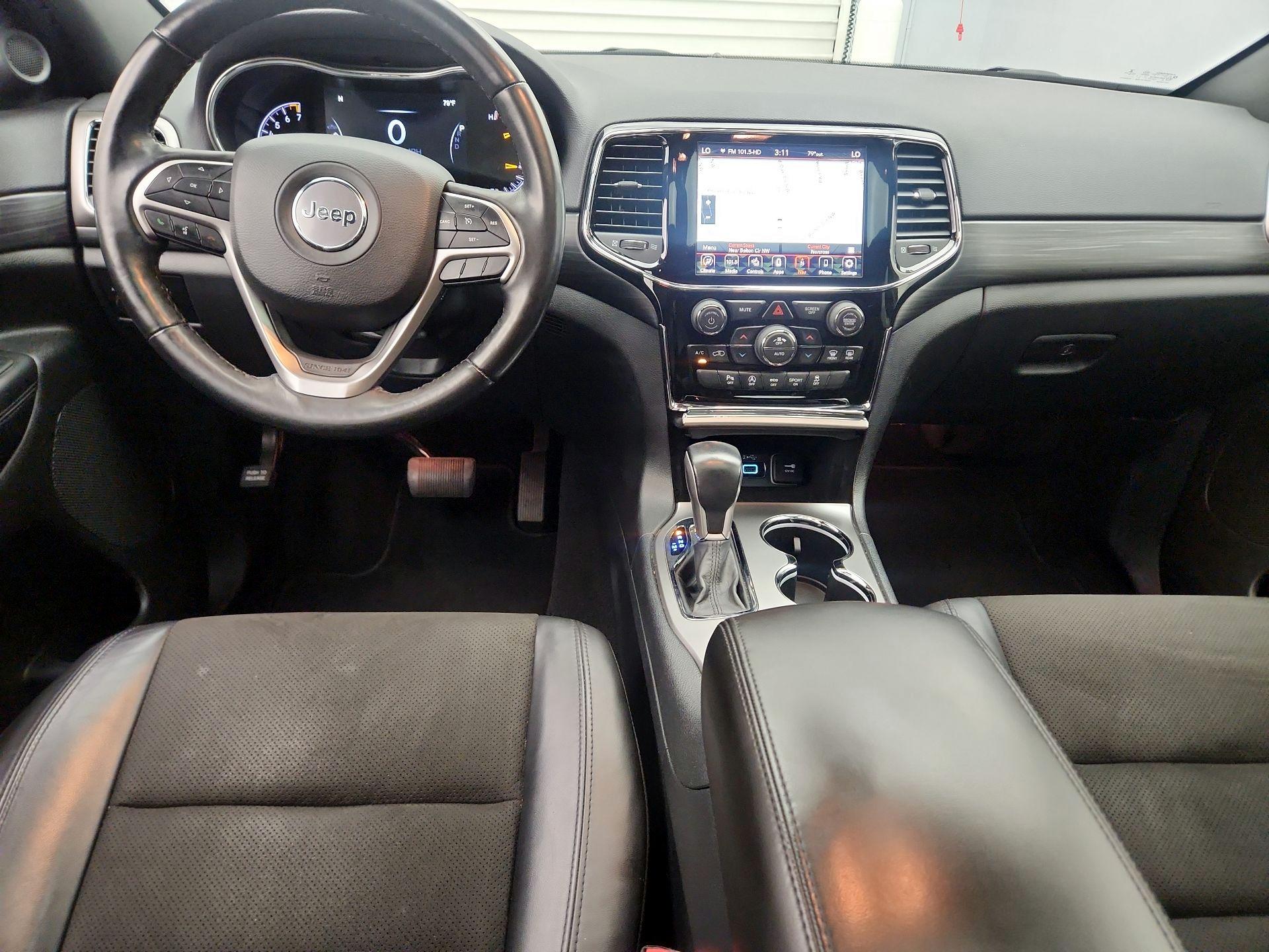 Thumbnail: 2020 Jeep Grand Cherokee - 9