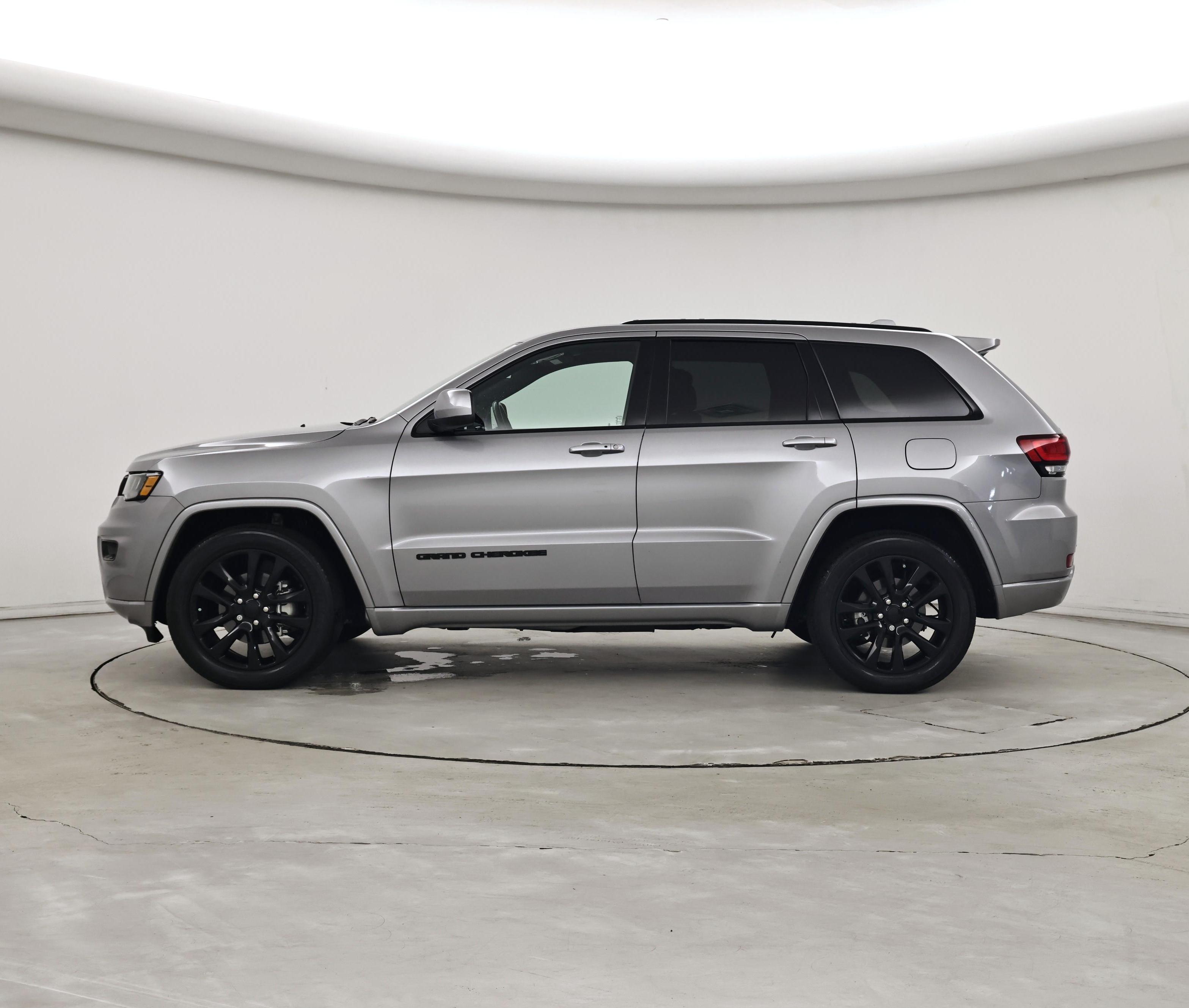 Thumbnail: 2020 Jeep Grand Cherokee - 3