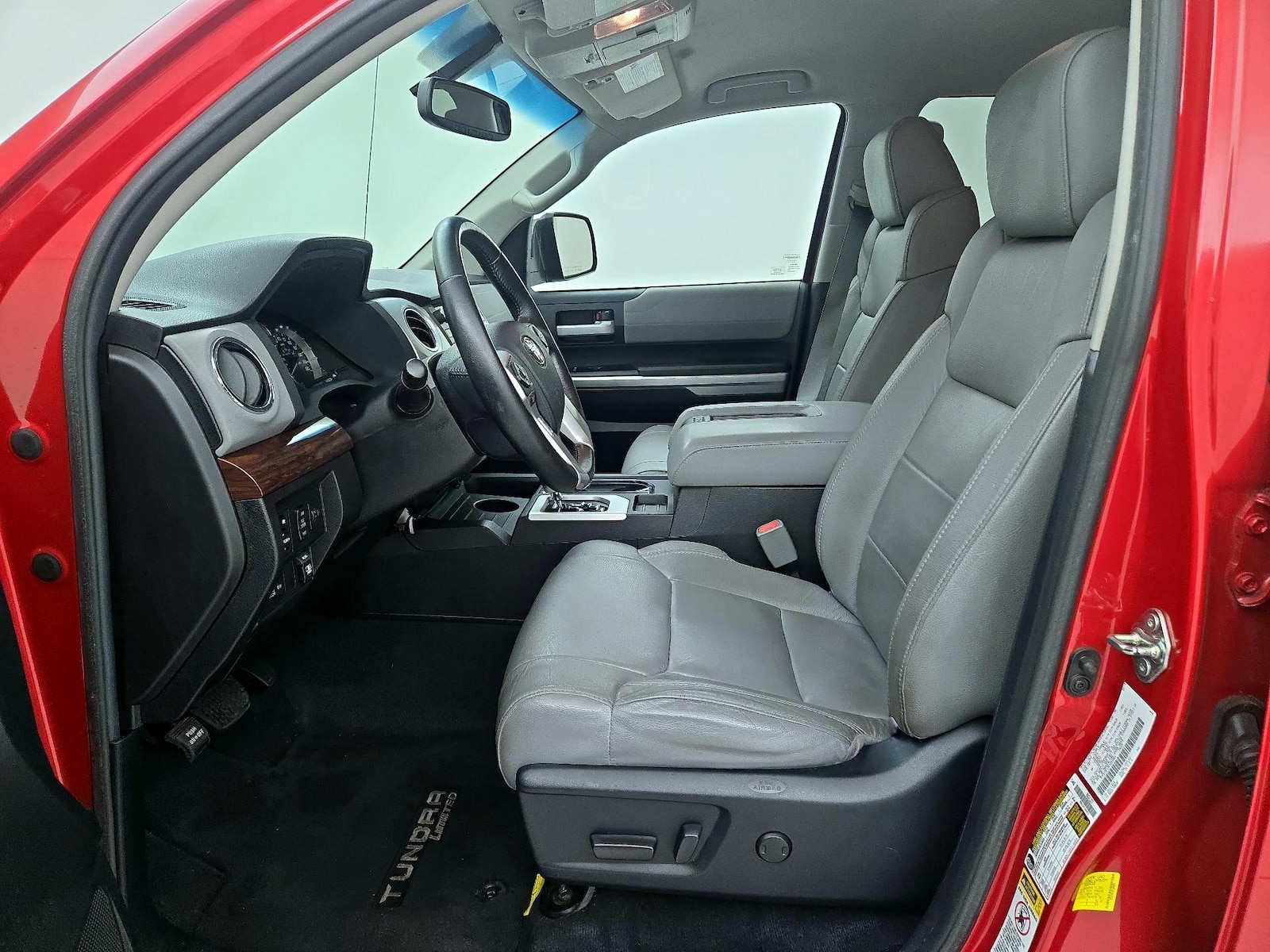 2015 Toyota Tundra Limited - Photo 12