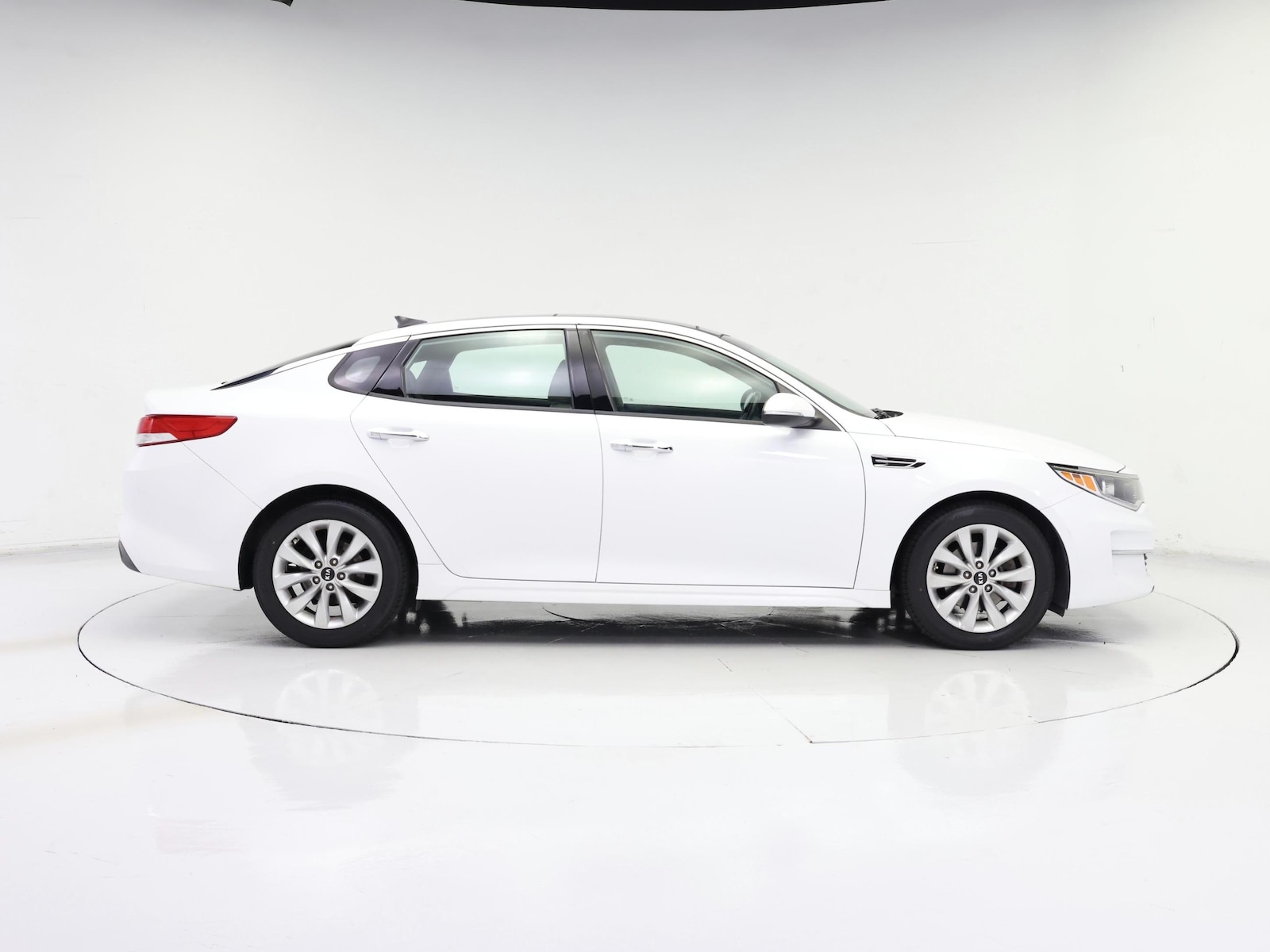 2018 Kia Optima EX - Photo 8