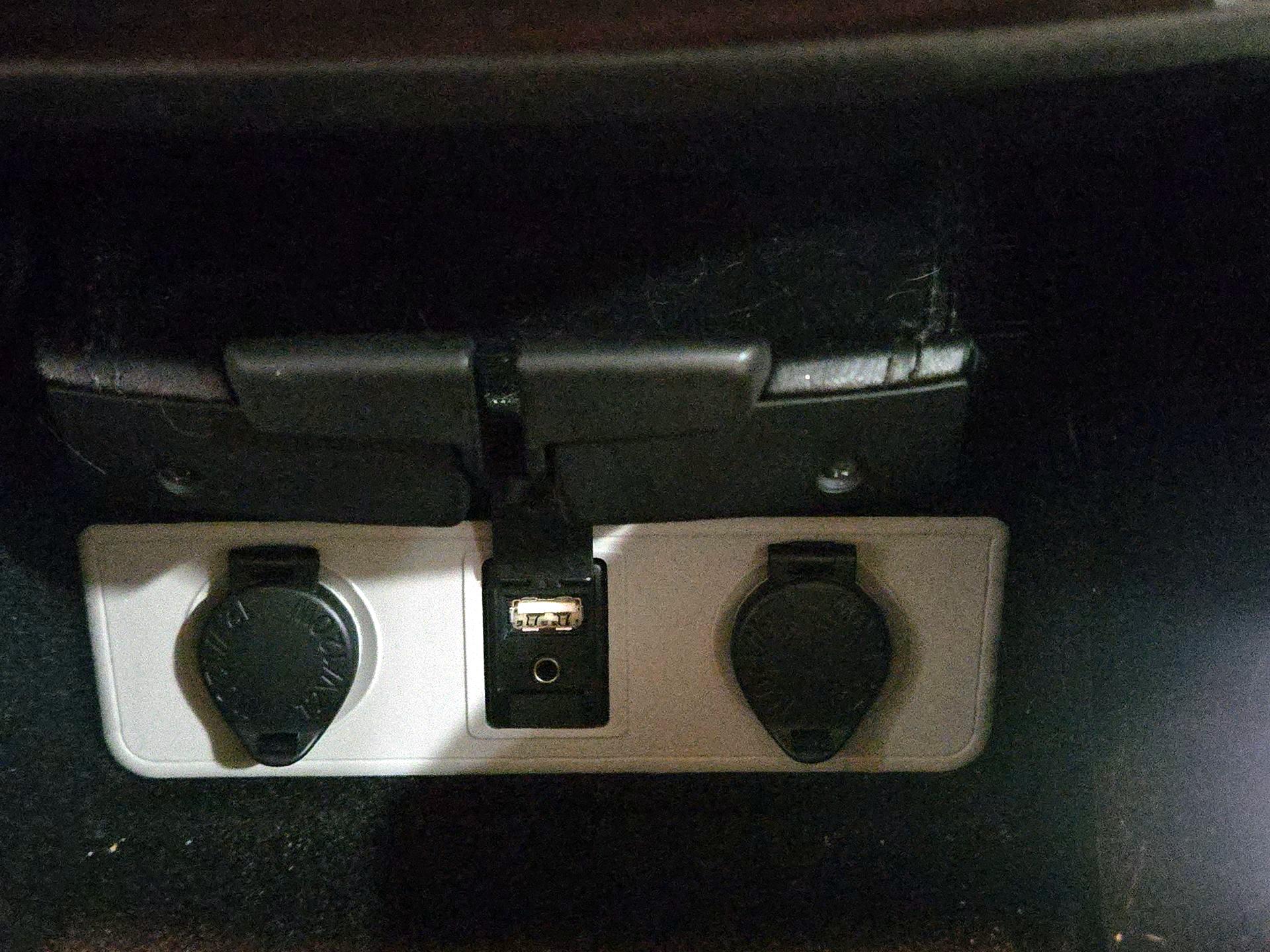 Thumbnail: 2014 Toyota Avalon - 19