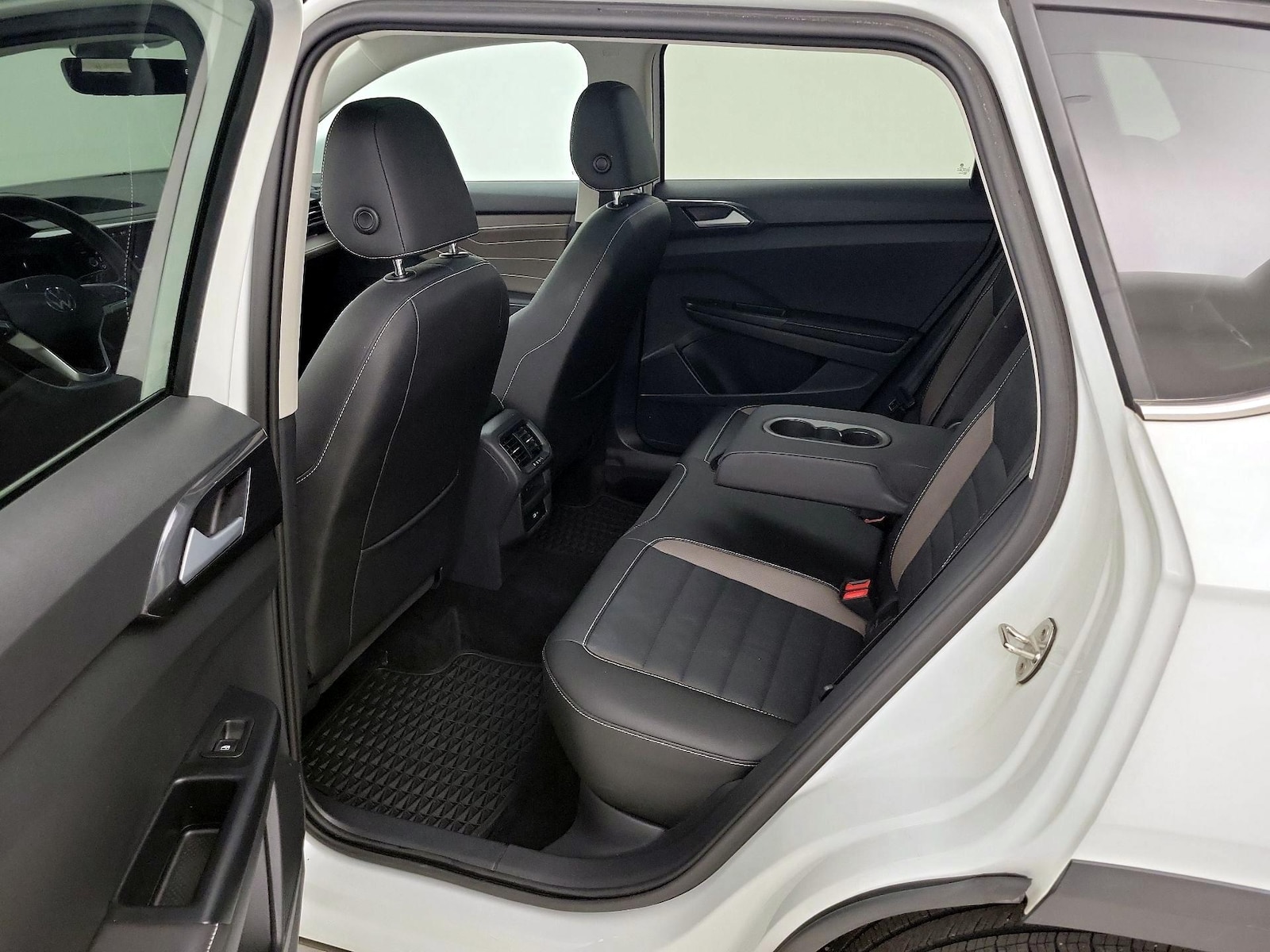 2024 Volkswagen Taos SEL - Photo 22
