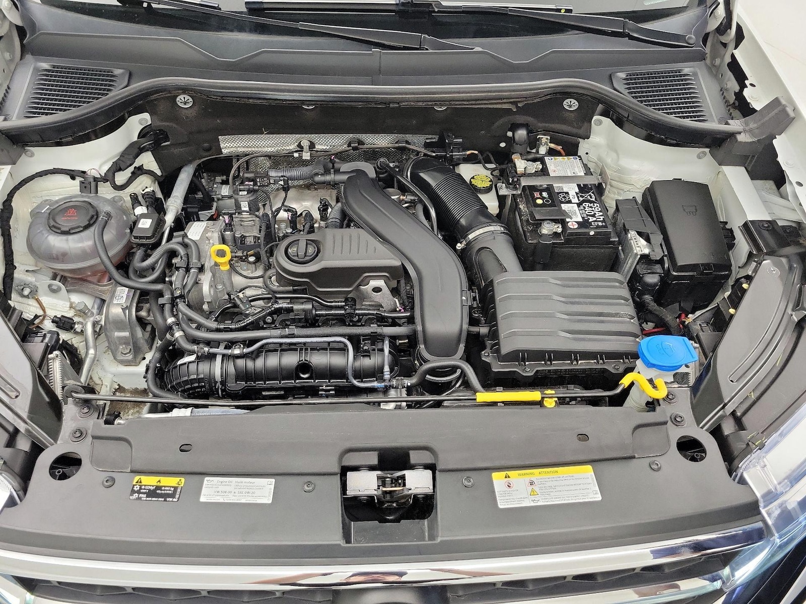 2024 Volkswagen Taos SEL - Photo 24