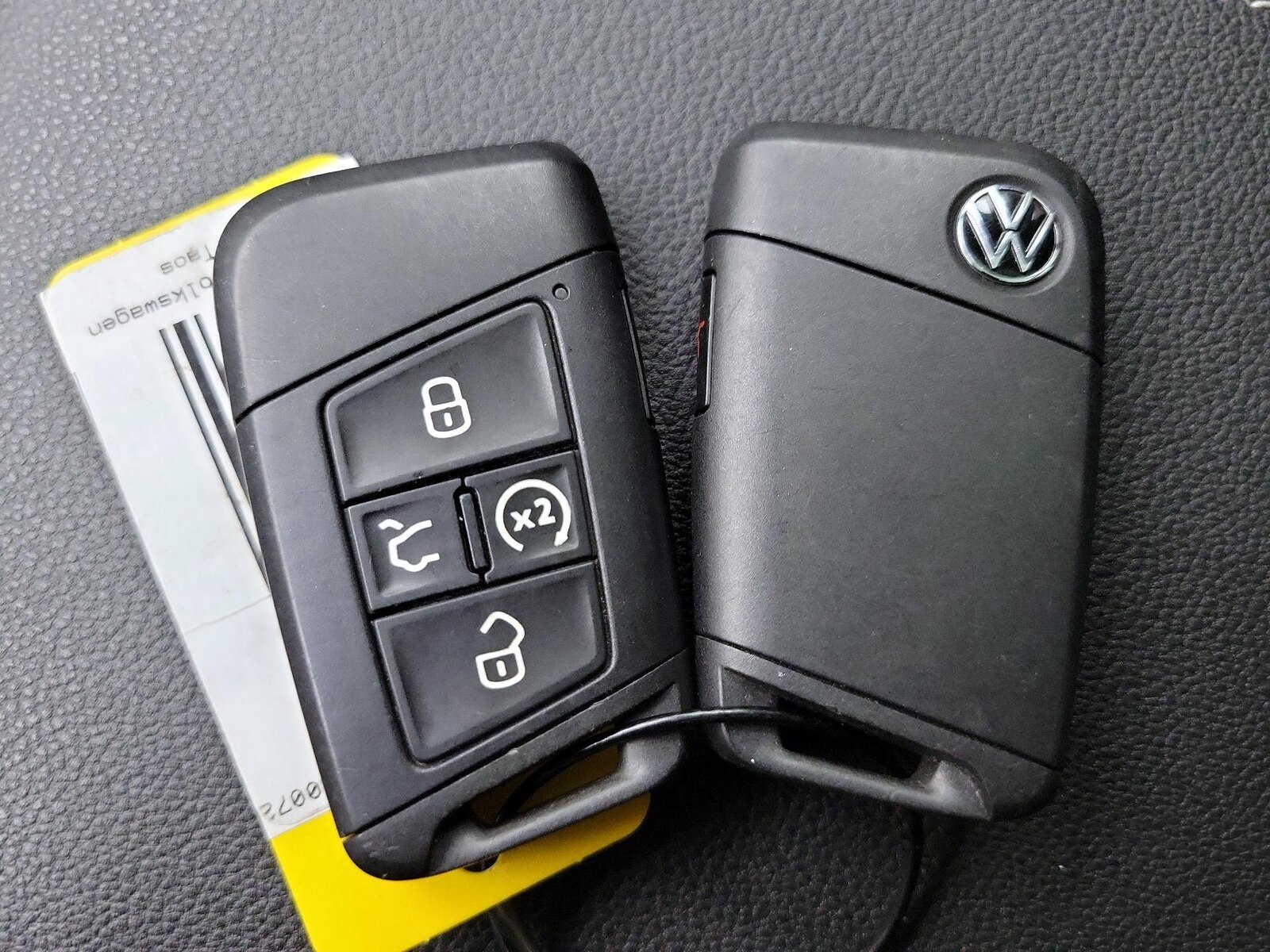 2024 Volkswagen Taos SEL - Photo 25