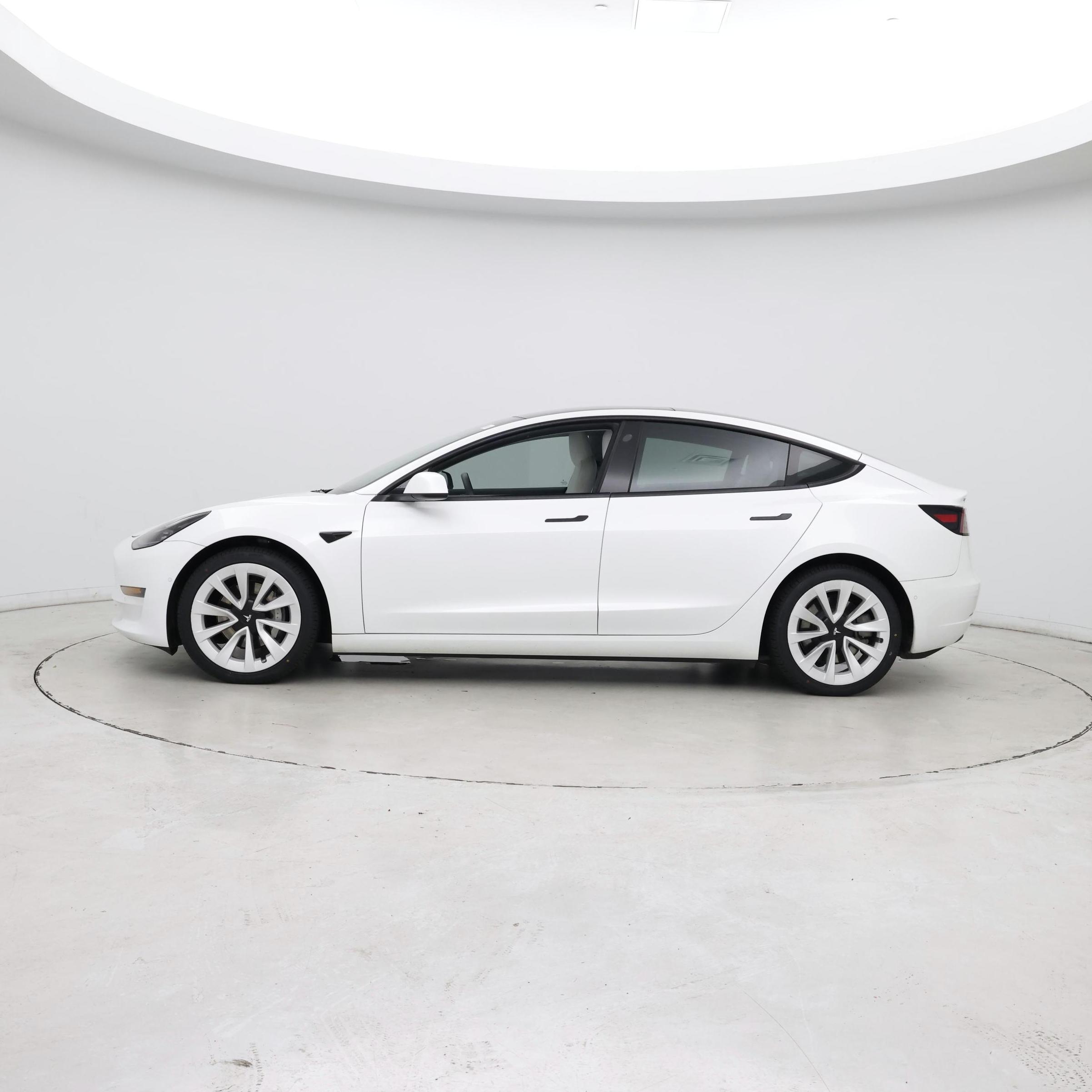 Thumbnail: 2022 Tesla Model 3 - 3