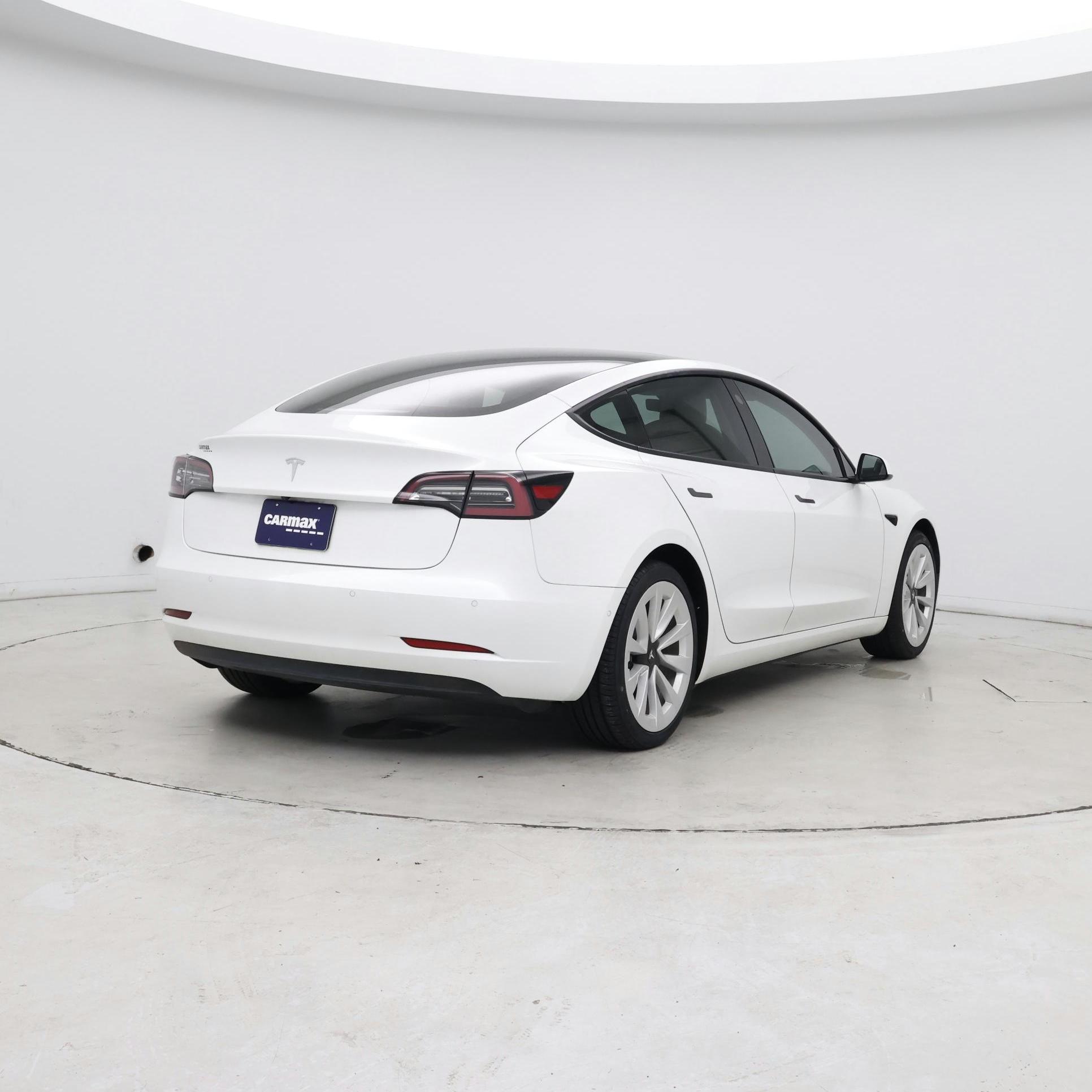 Thumbnail: 2022 Tesla Model 3 - 8