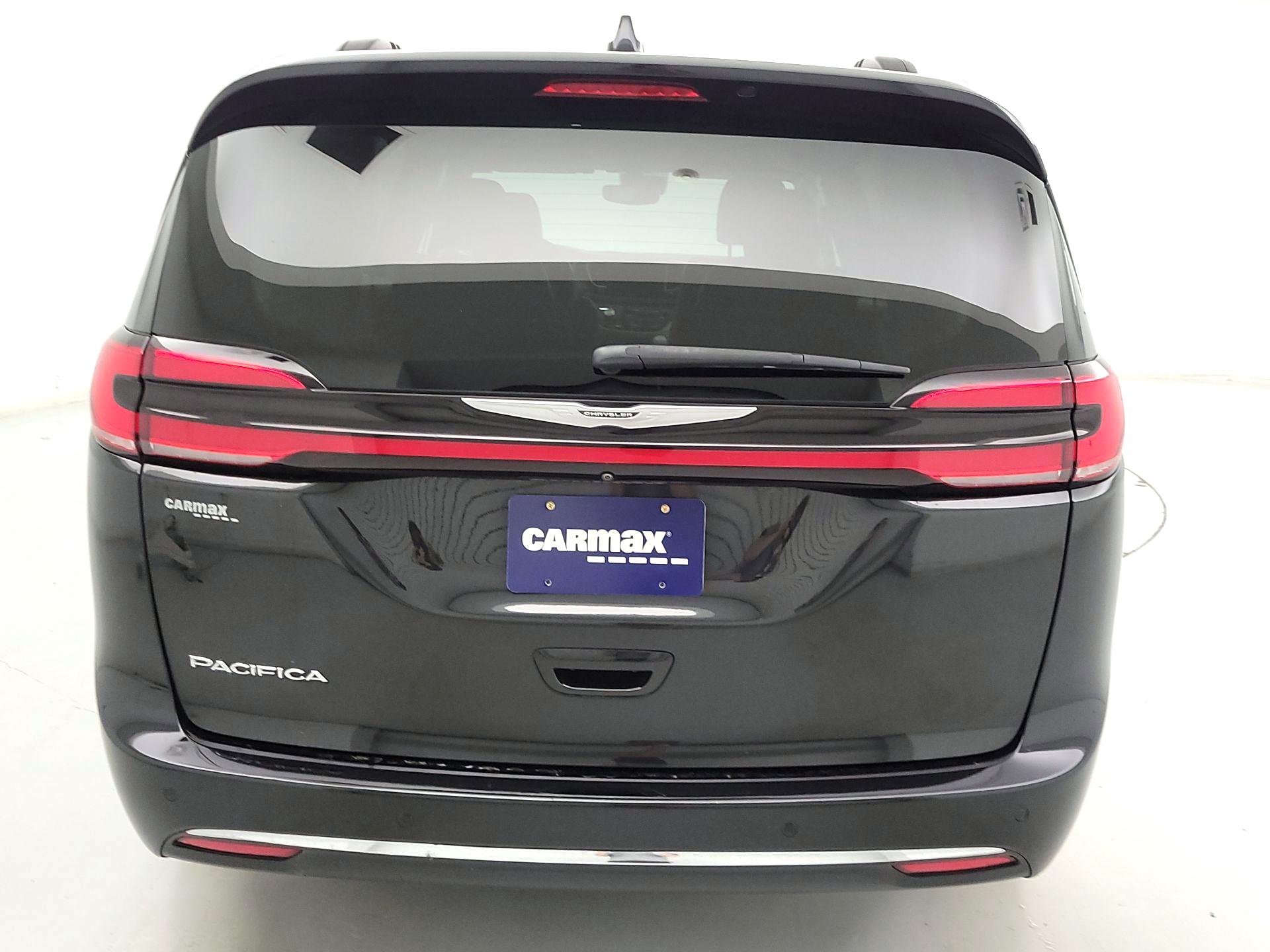 Thumbnail: 2022 Chrysler Pacifica - 6