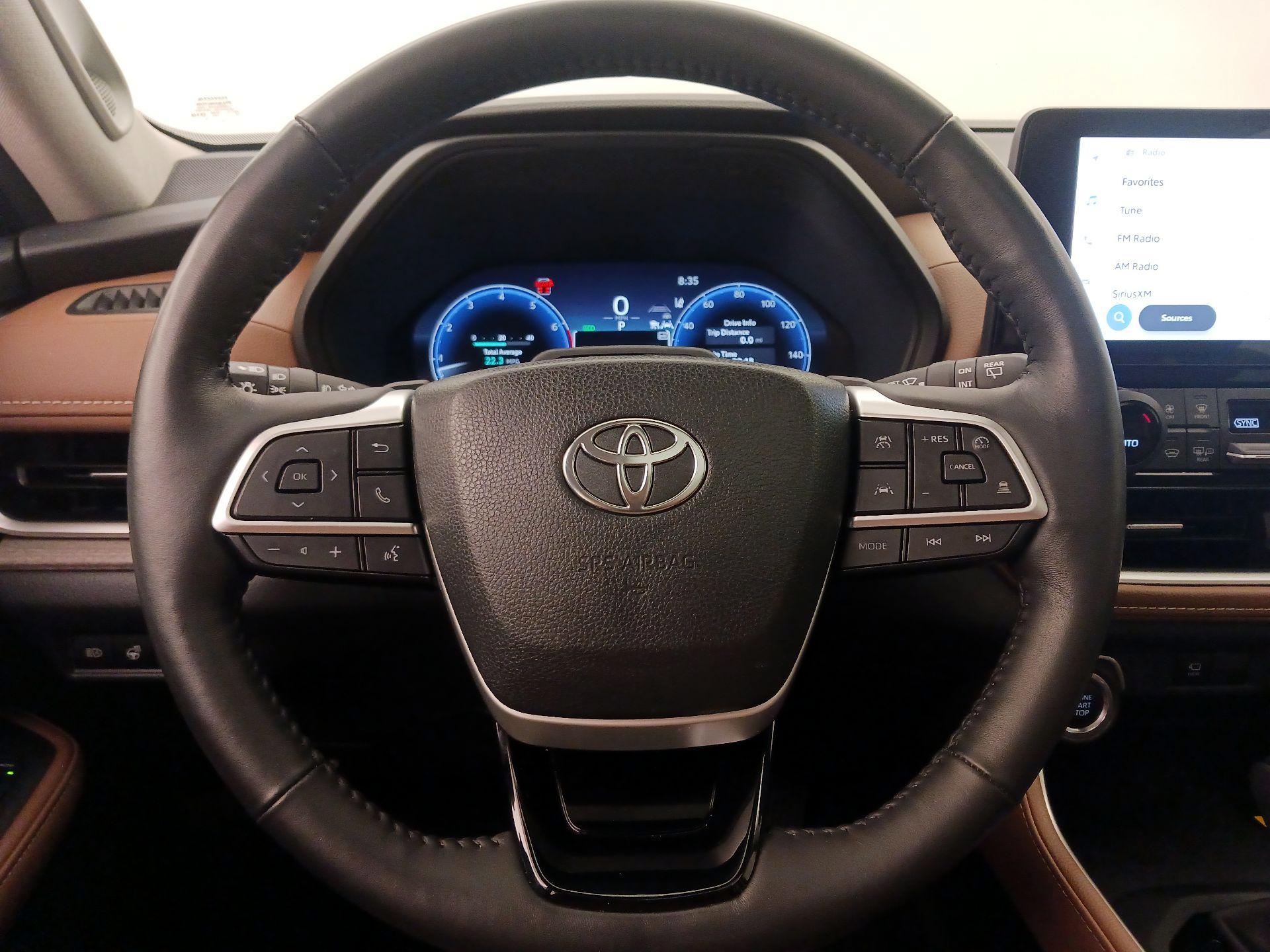 Thumbnail: 2024 Toyota Grand Highlander - 10