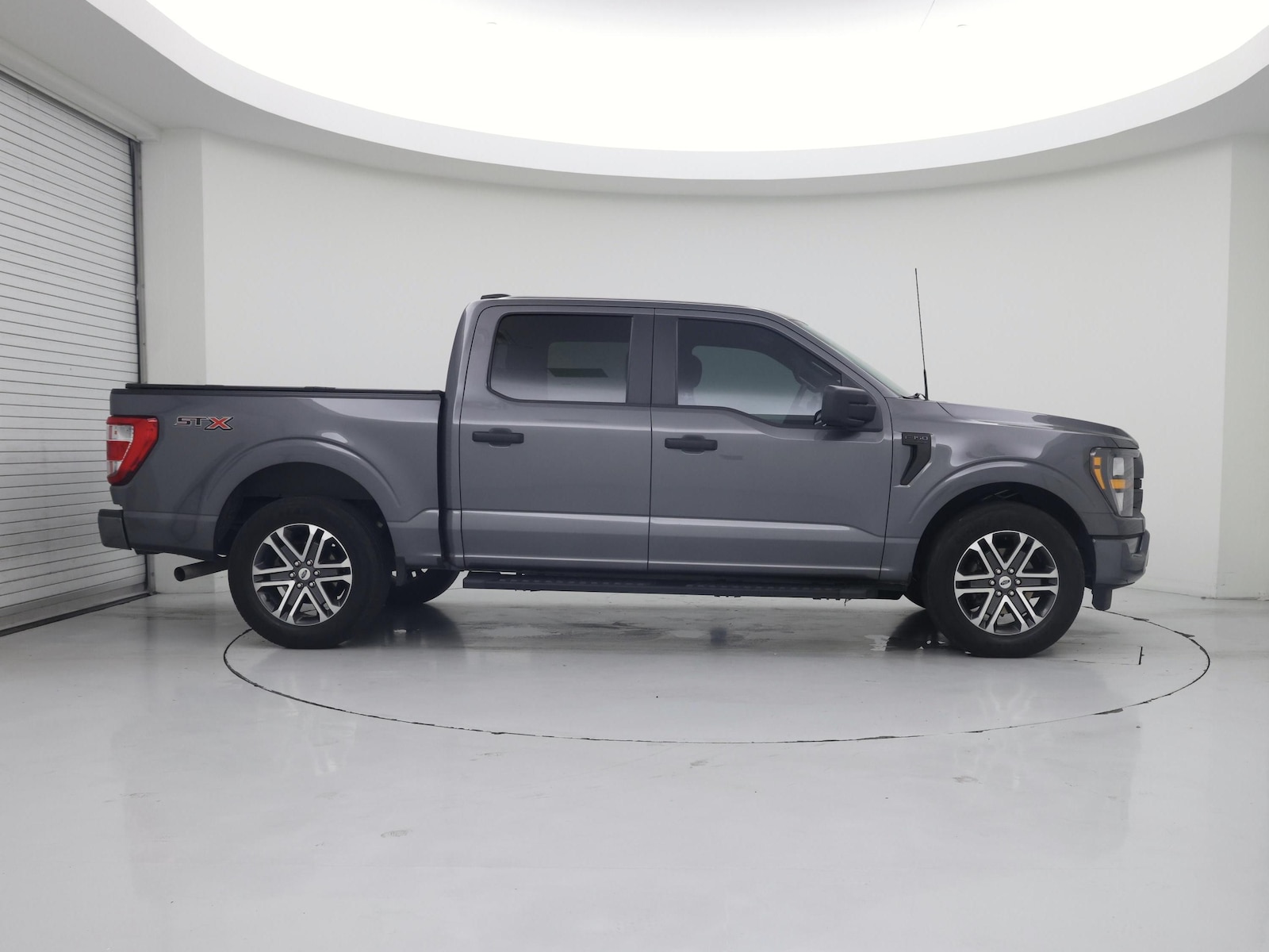 2023 Ford F-150 XL - Photo 8