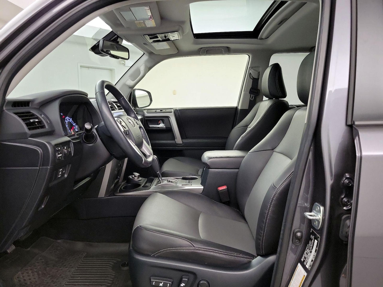 2023 Toyota 4Runner SR5 Premium - Photo 10