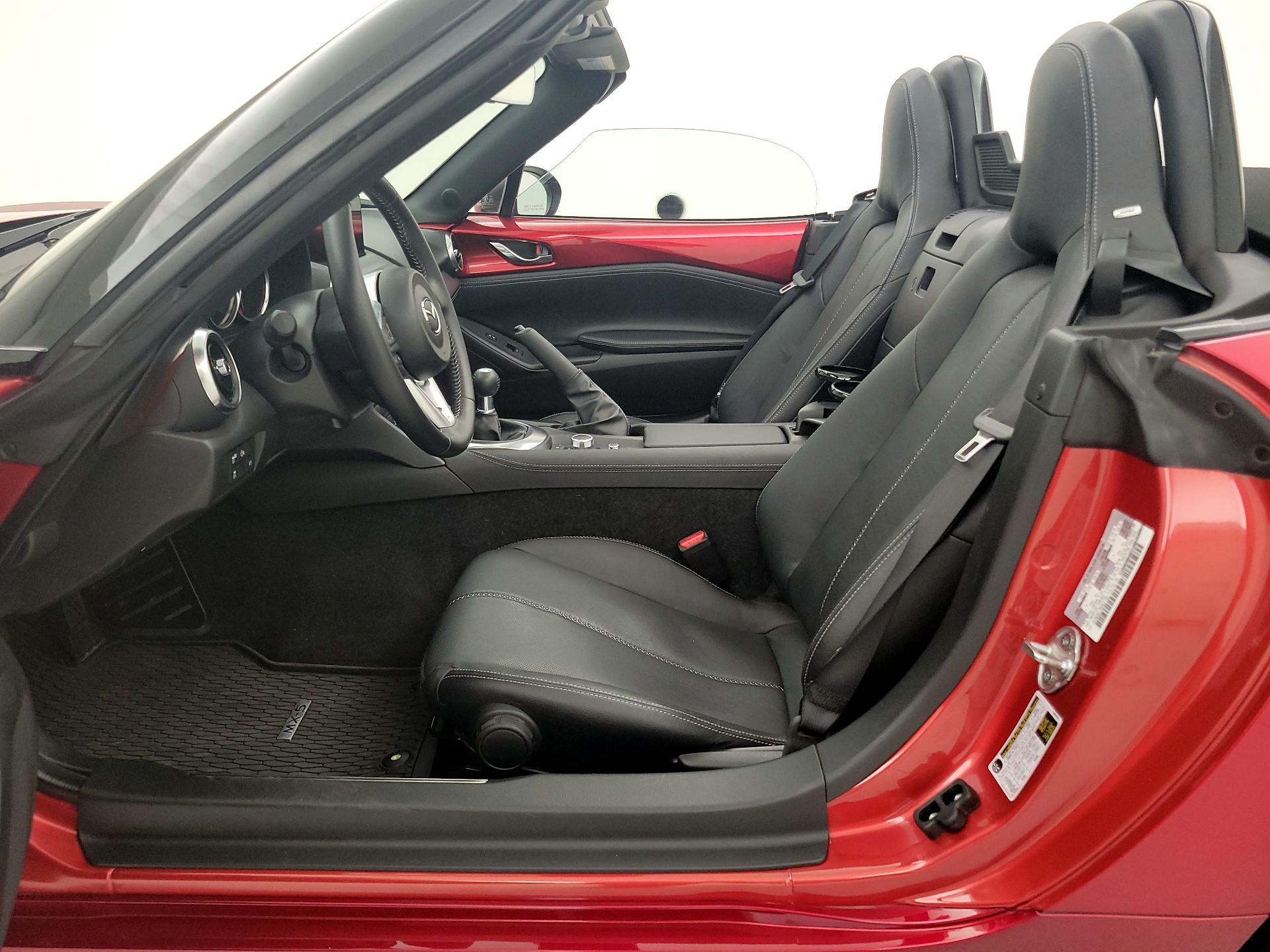 Thumbnail: 2024 Mazda MX-5 Miata - 11