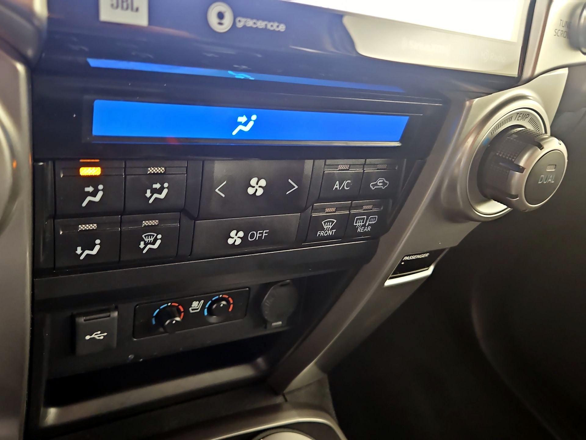 Thumbnail: 2021 Toyota 4Runner - 17