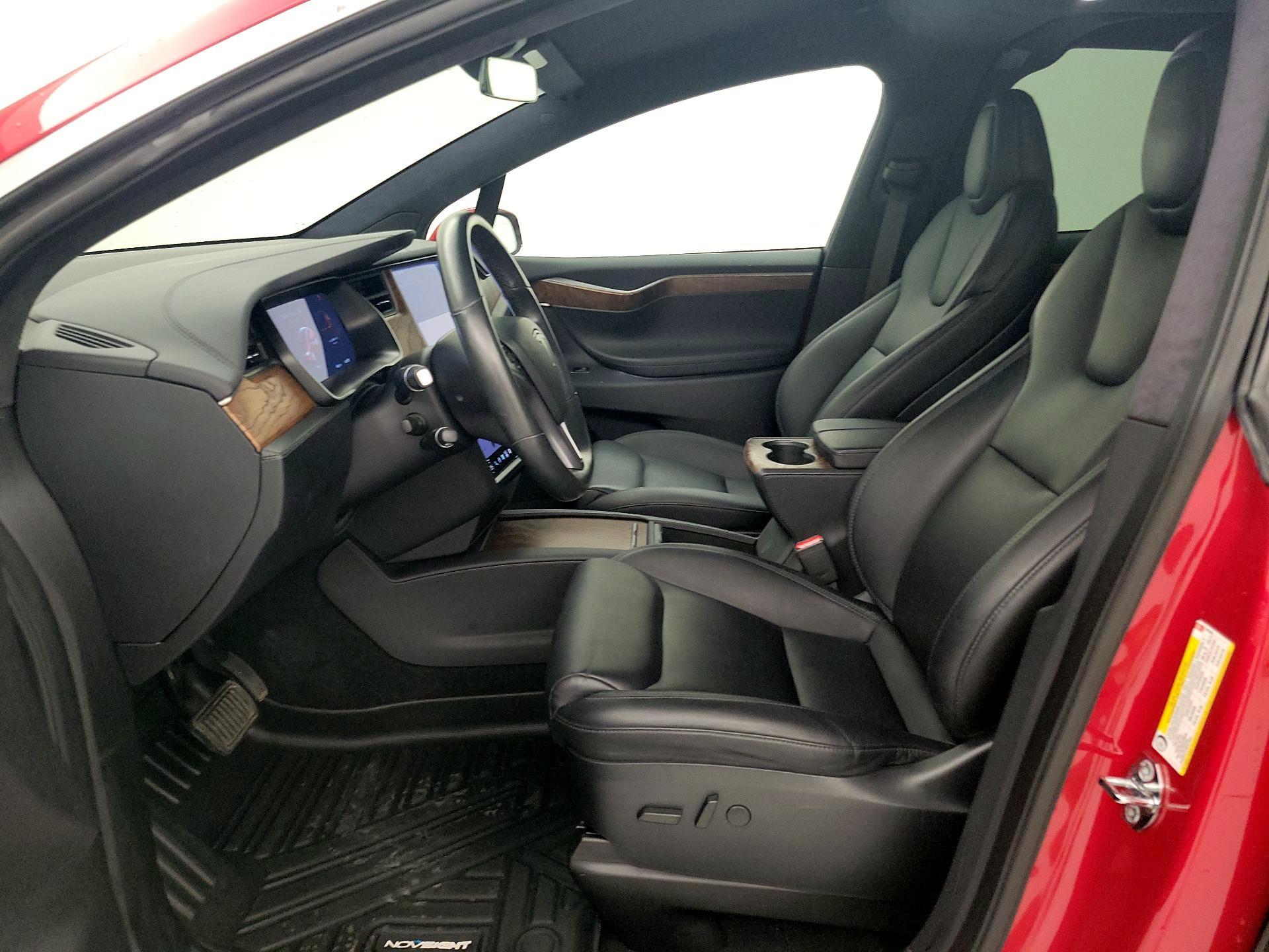 Thumbnail: 2020 Tesla Model X - 11