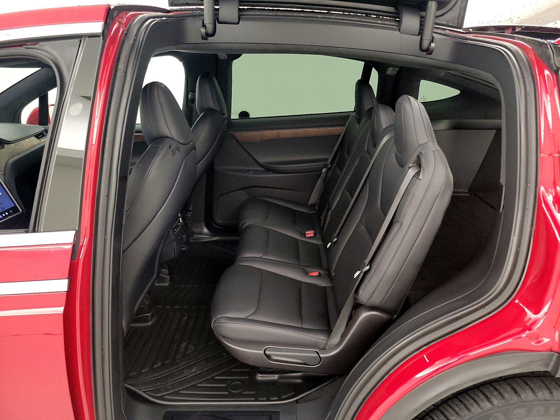Thumbnail: 2020 Tesla Model X - 19