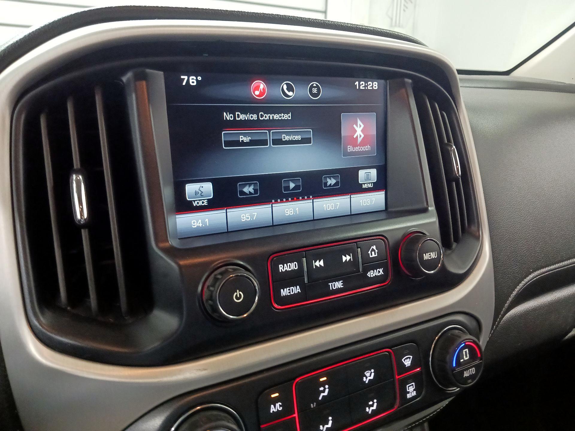Thumbnail: 2015 GMC Canyon - 11