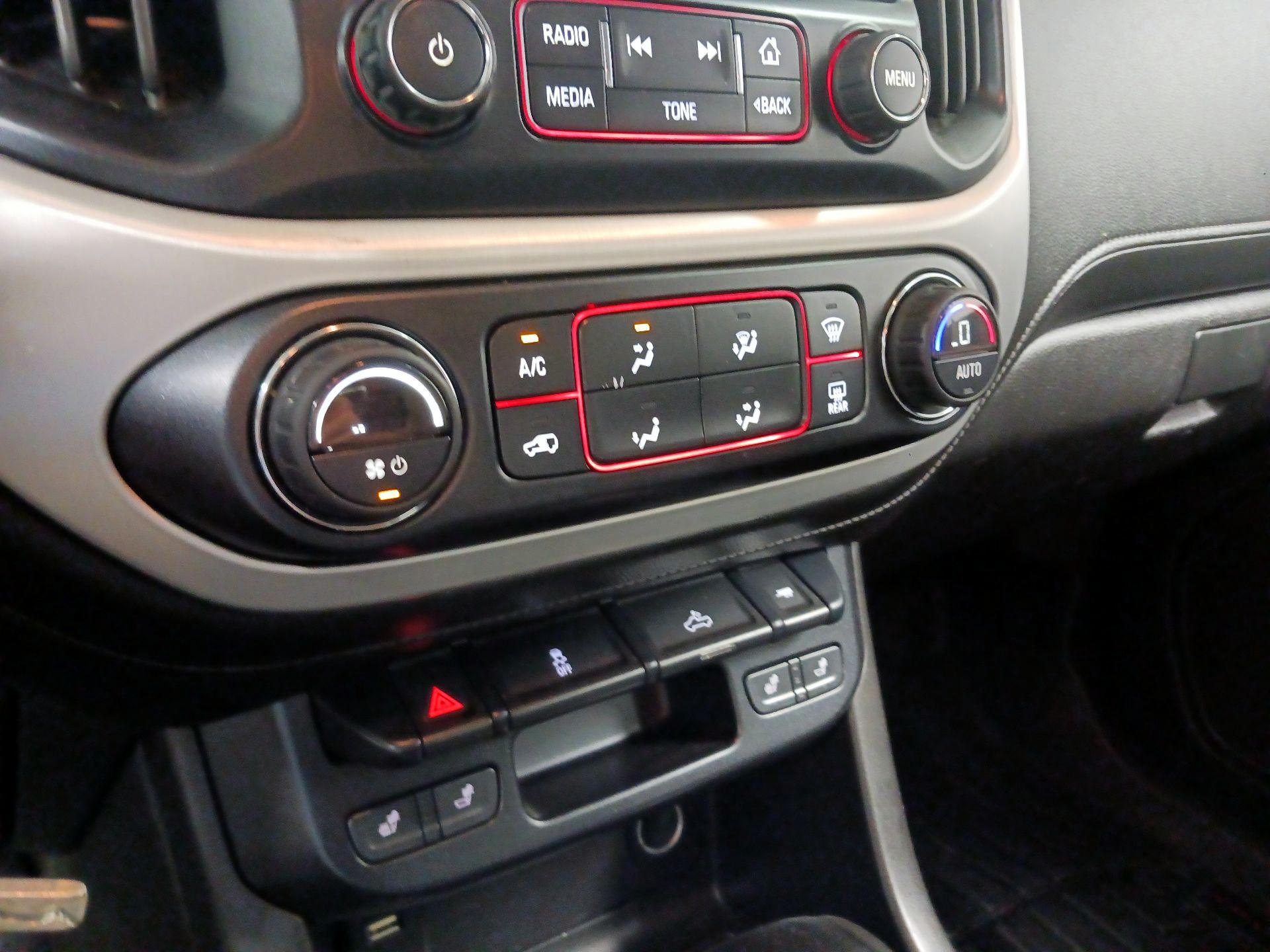 Thumbnail: 2015 GMC Canyon - 12